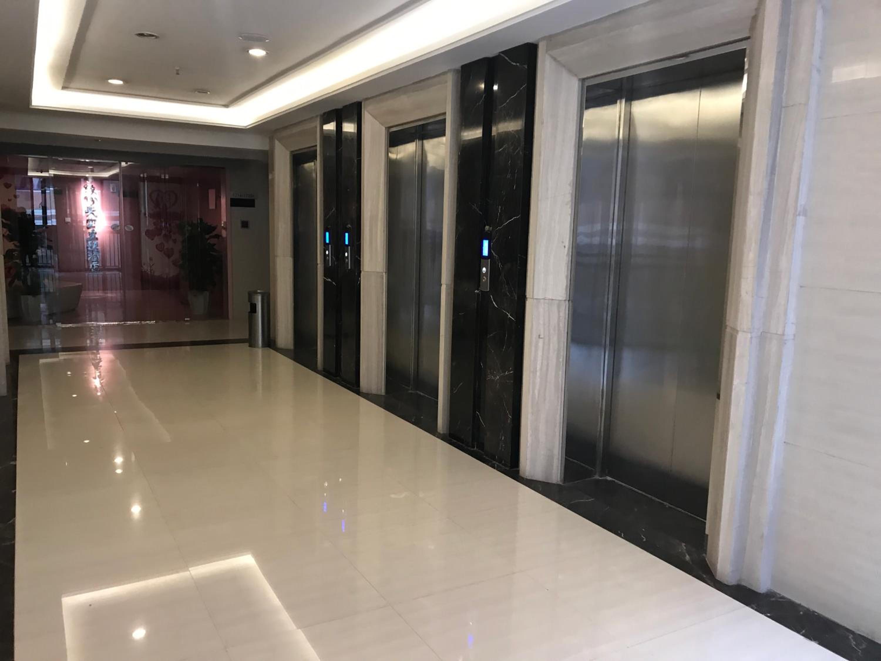Chongqing Ouranjian Lake View Guesthouse