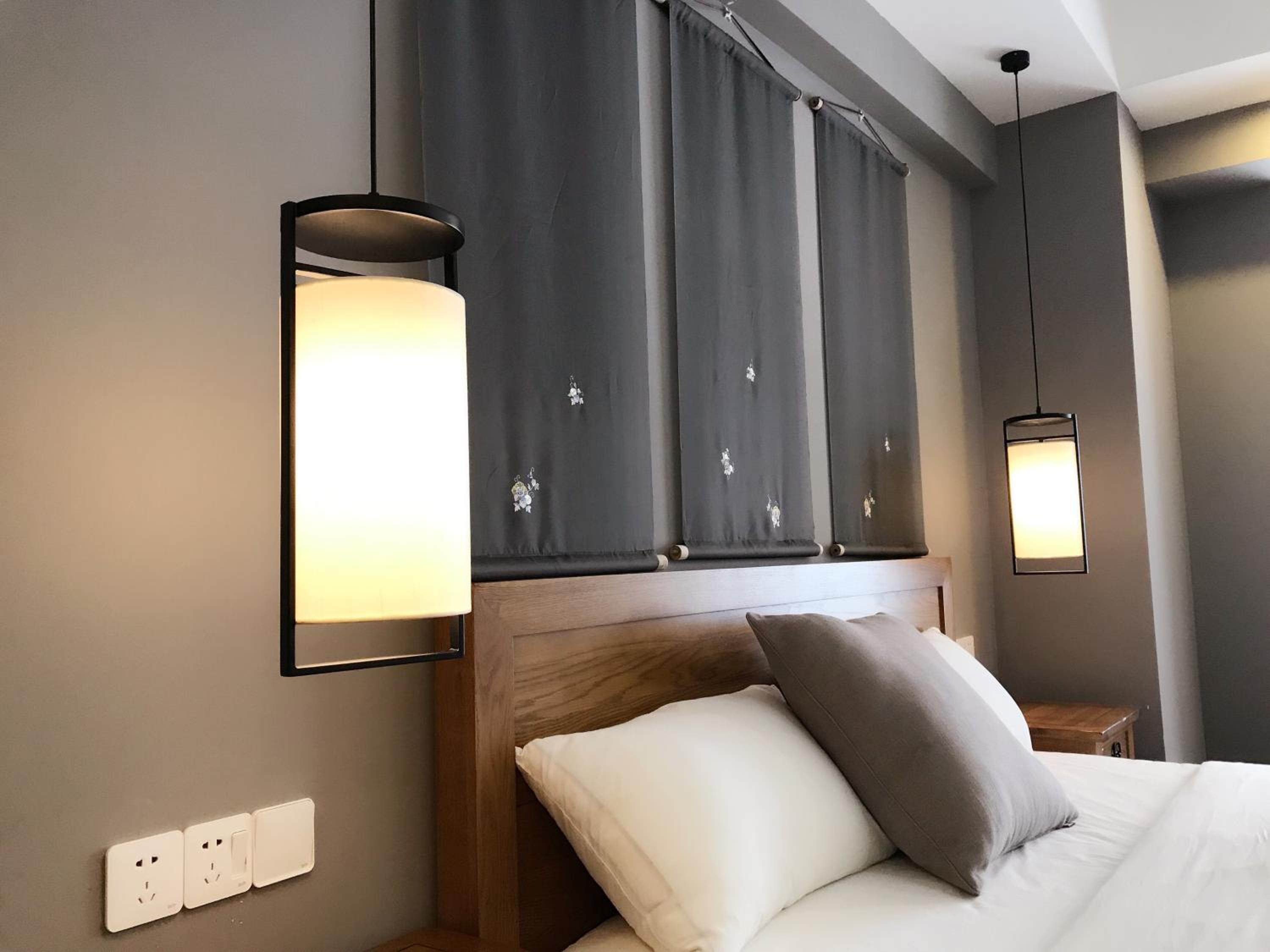 Chongqing Ouranjian Lake View Guesthouse