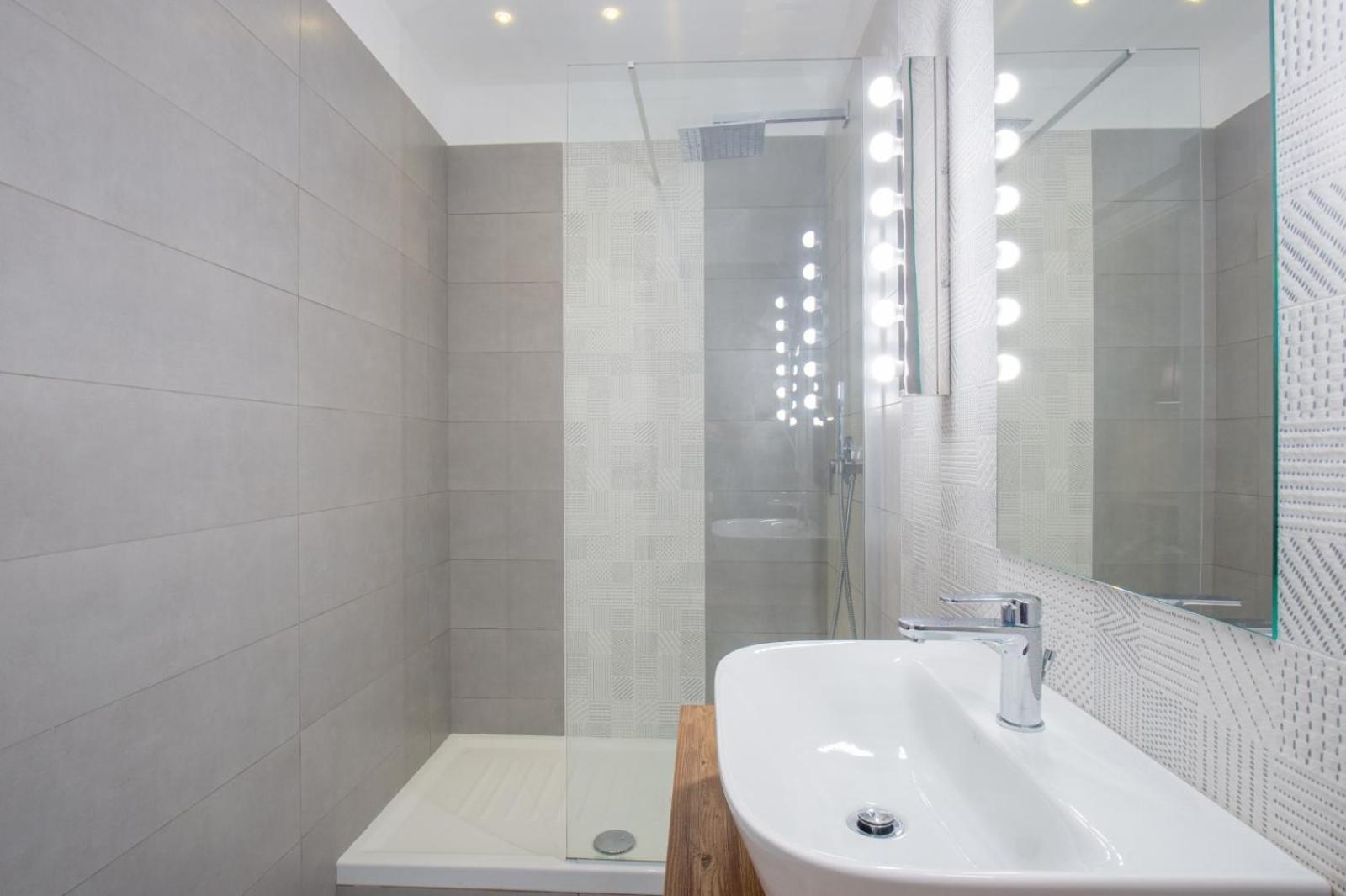 Il Siculo en Sorrento — bathroom
