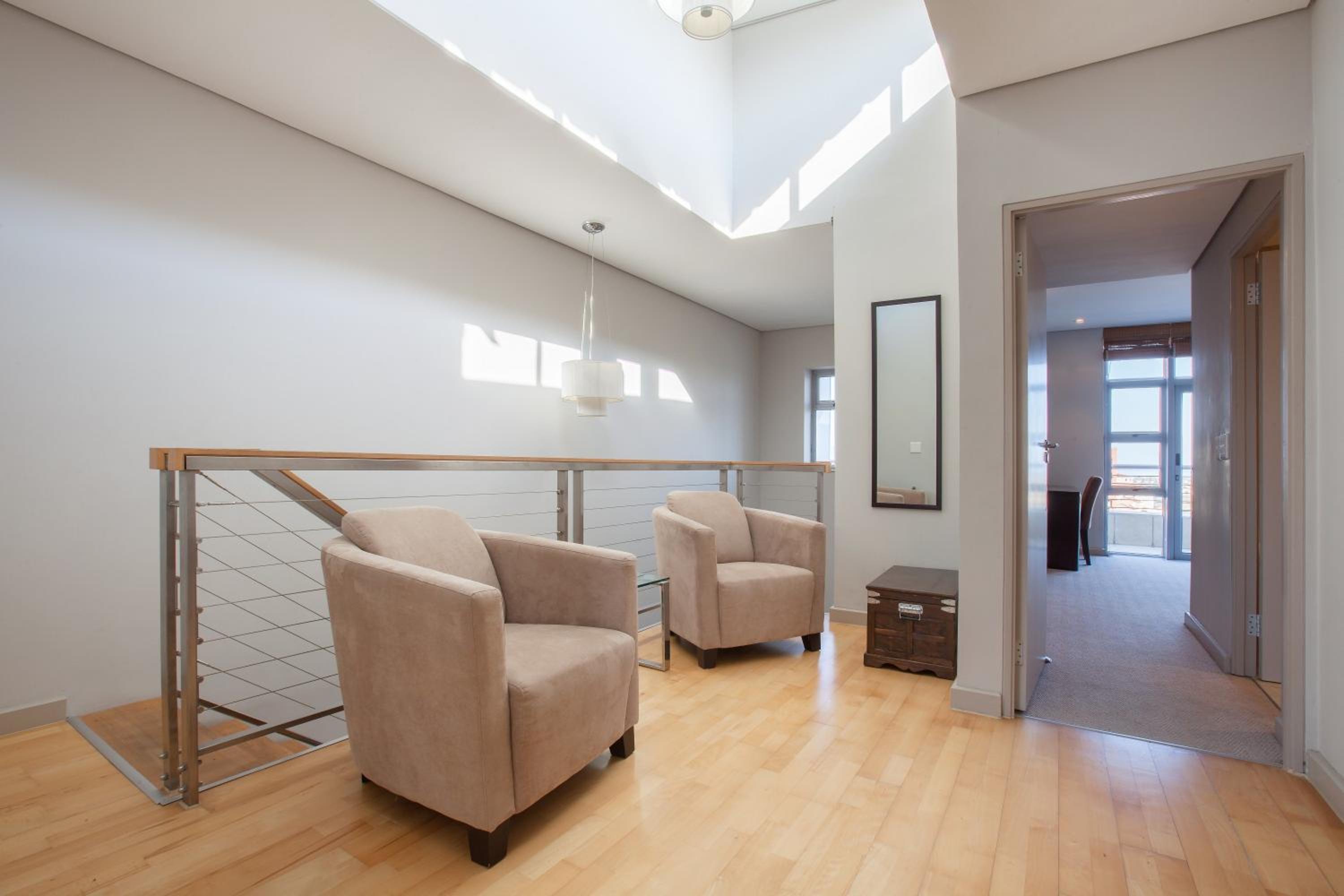Knightsbridge Luxury Suite in Century City by CTHA