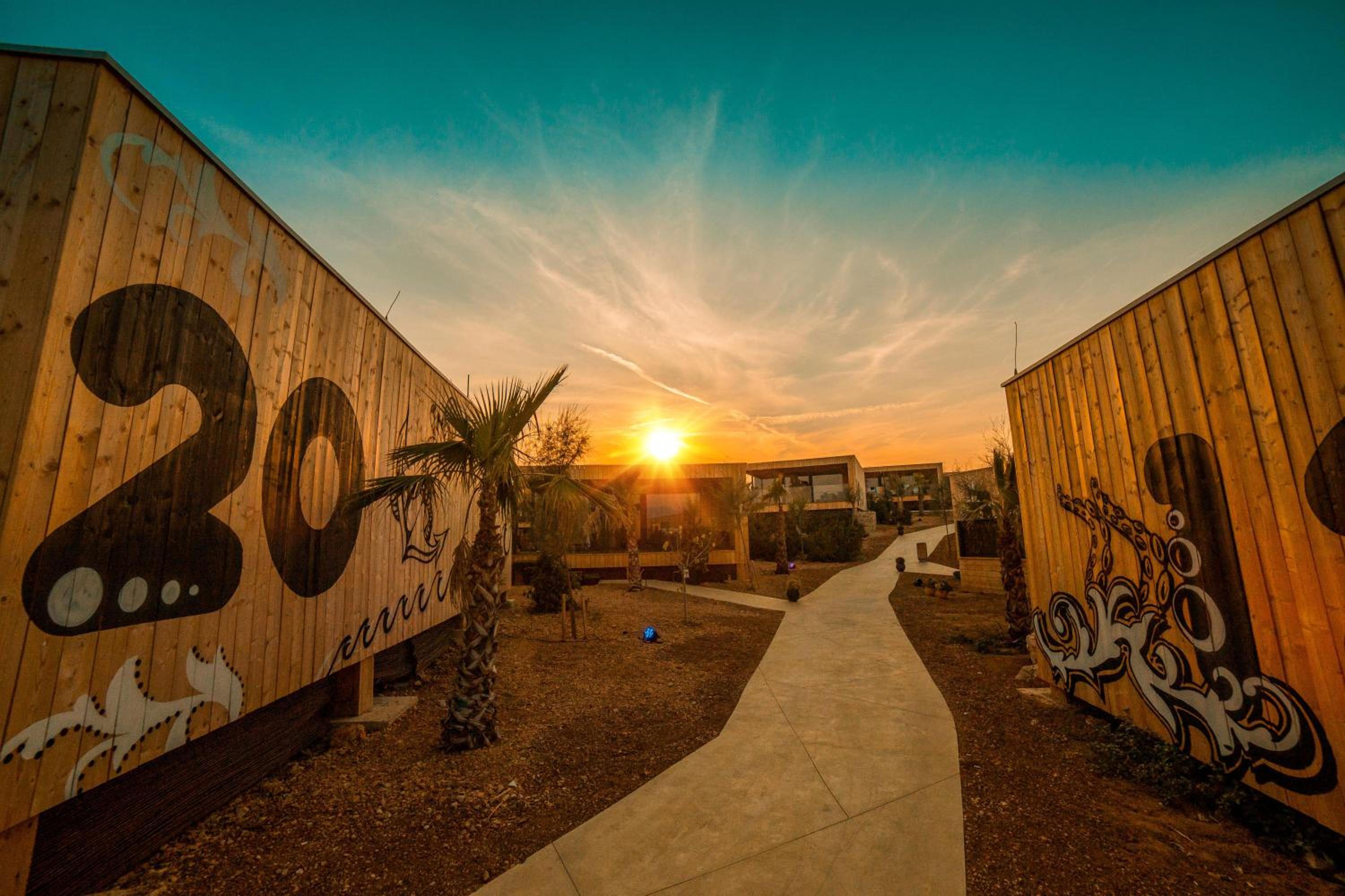 Noa Glamping Resort
