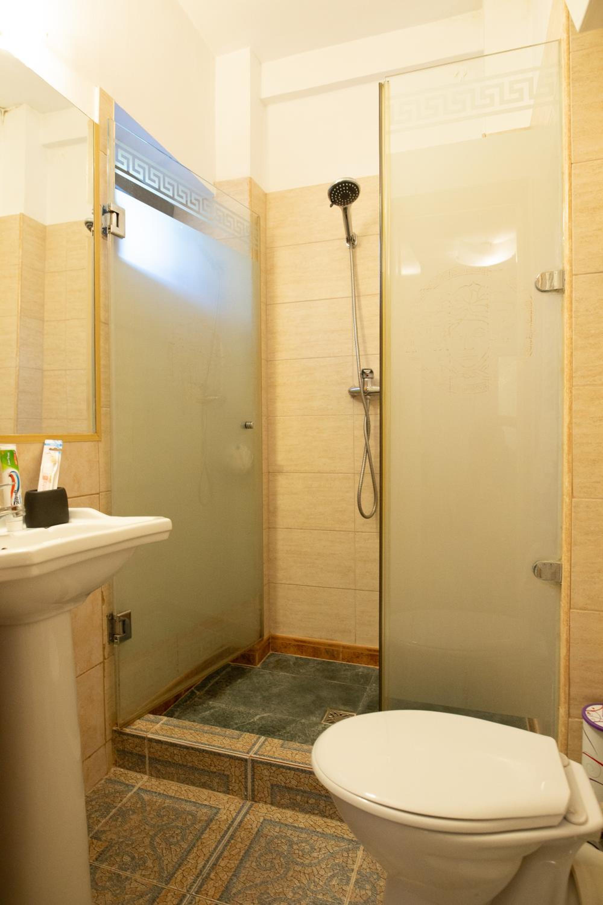 Photo 7
