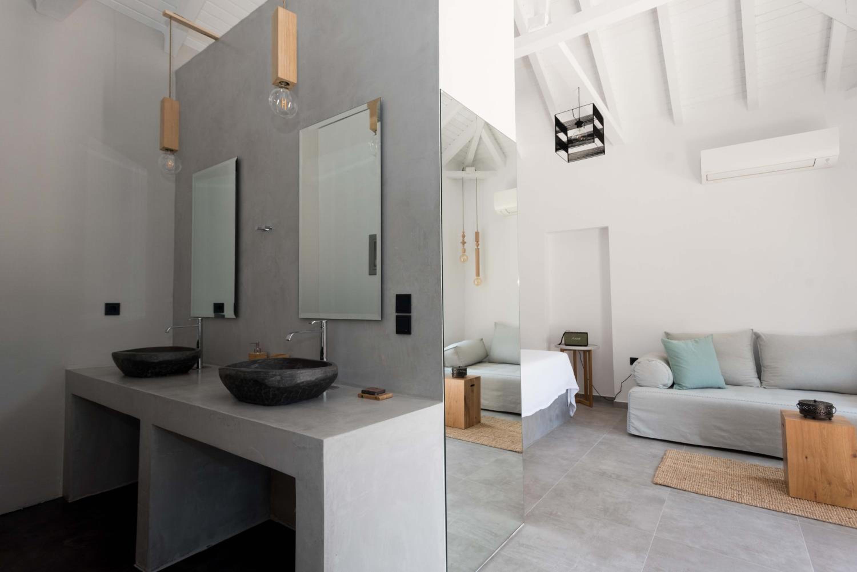 Calme Suites Mani