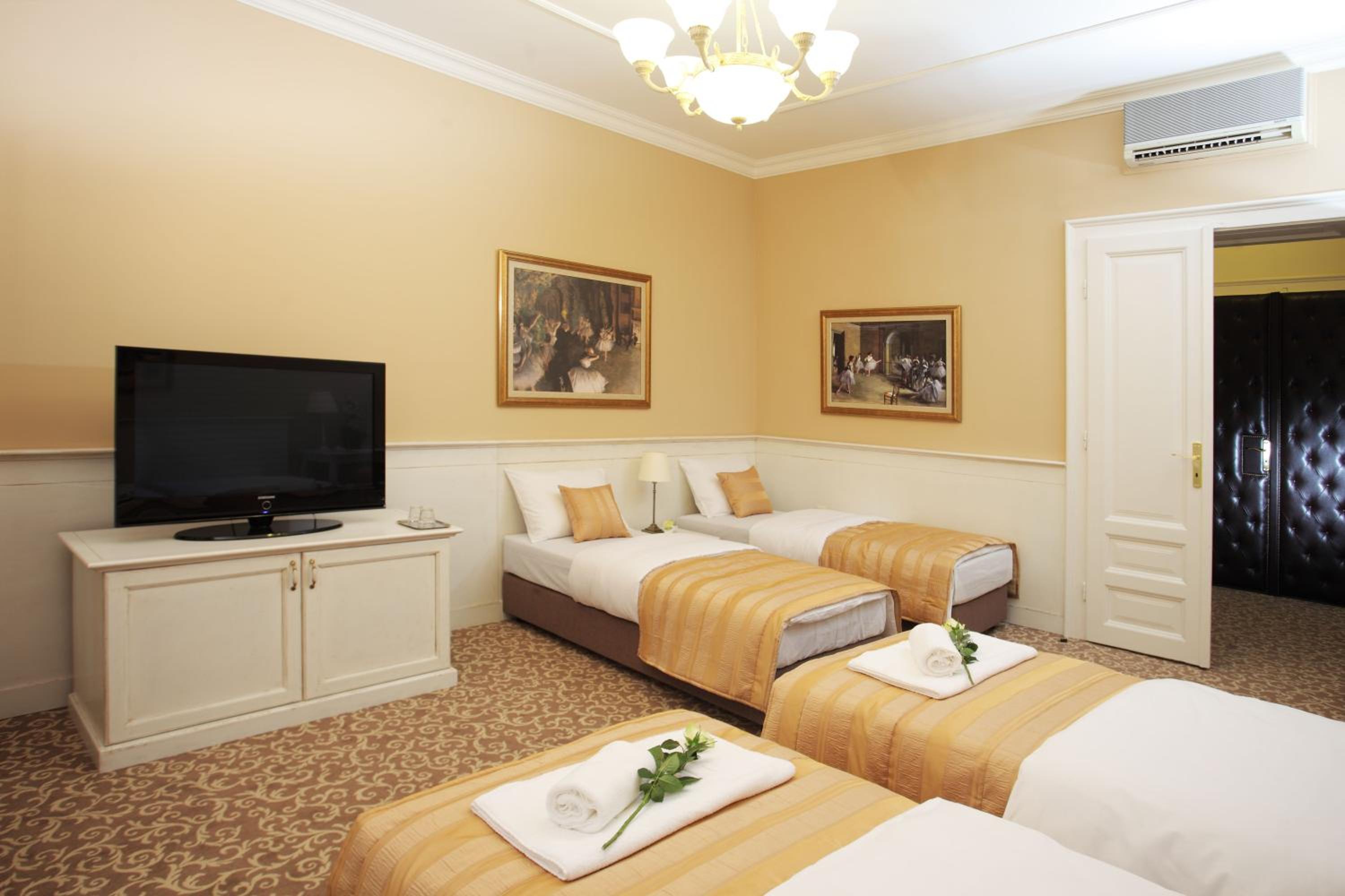 Booking Rooms
