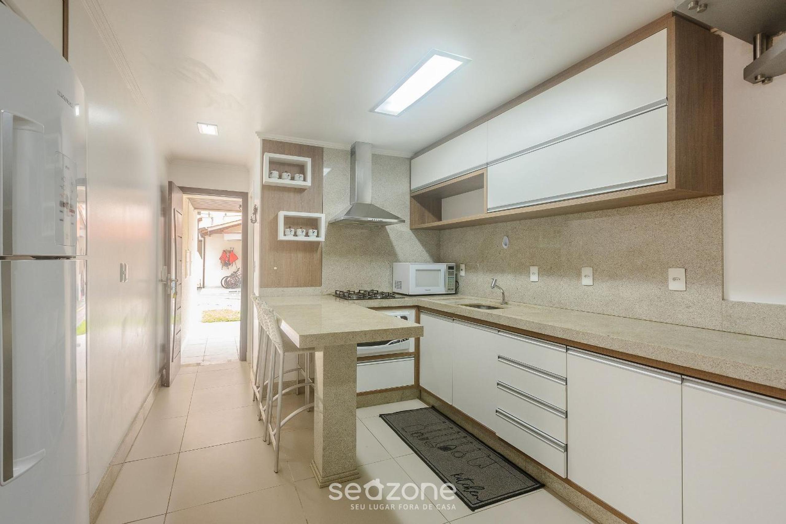 Discover Comfort and Leisure 170 m from Ponta das Canas Beach - MVCs