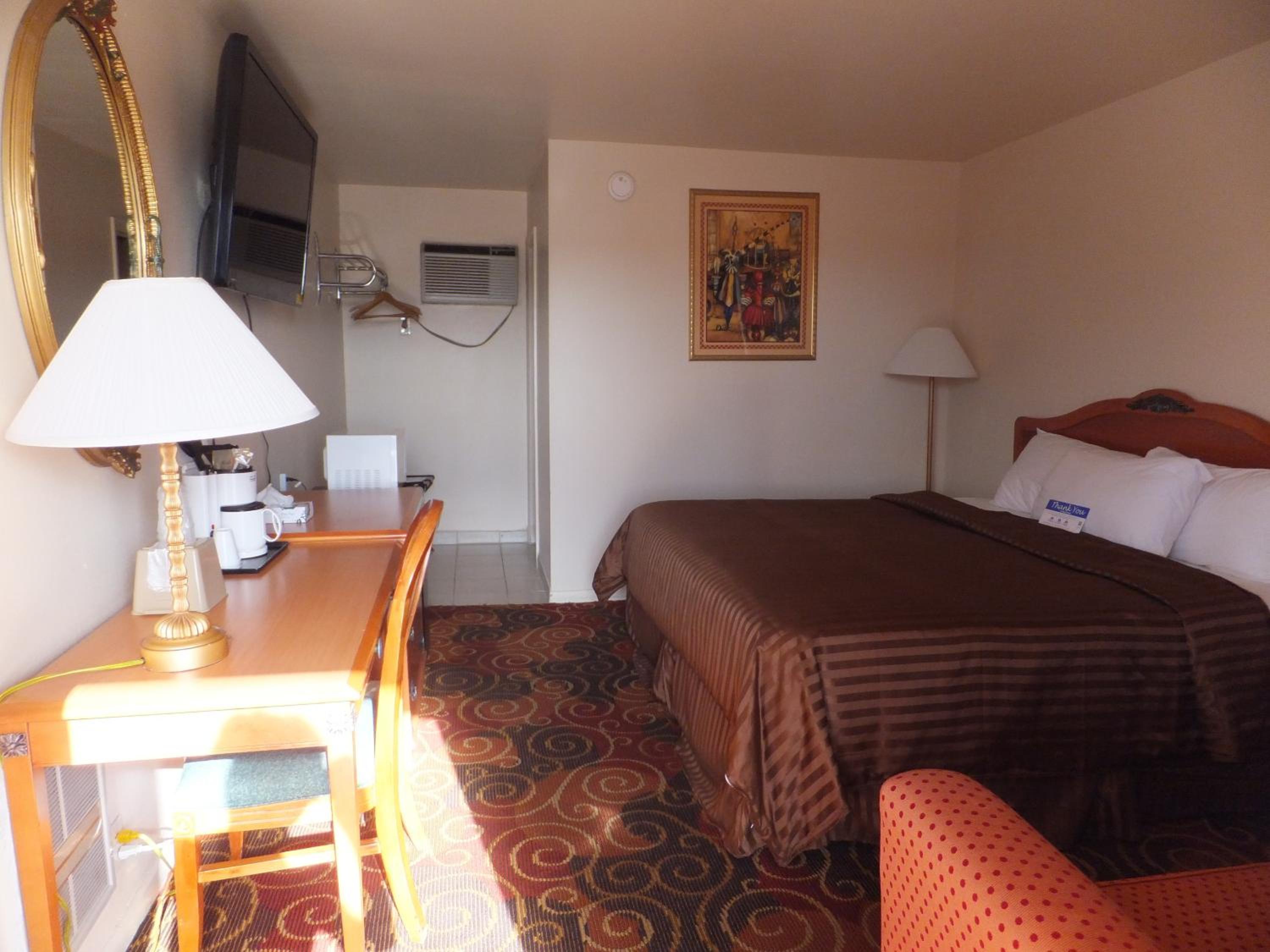 Santa Rosa Vacations - Americas Best Value Inn Santa Rosa, New Mexico - Property Image 5