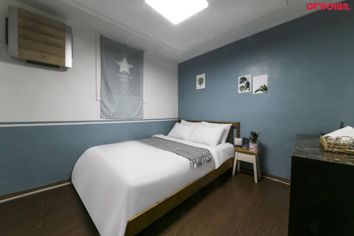 Sinchon Sisters Hostel