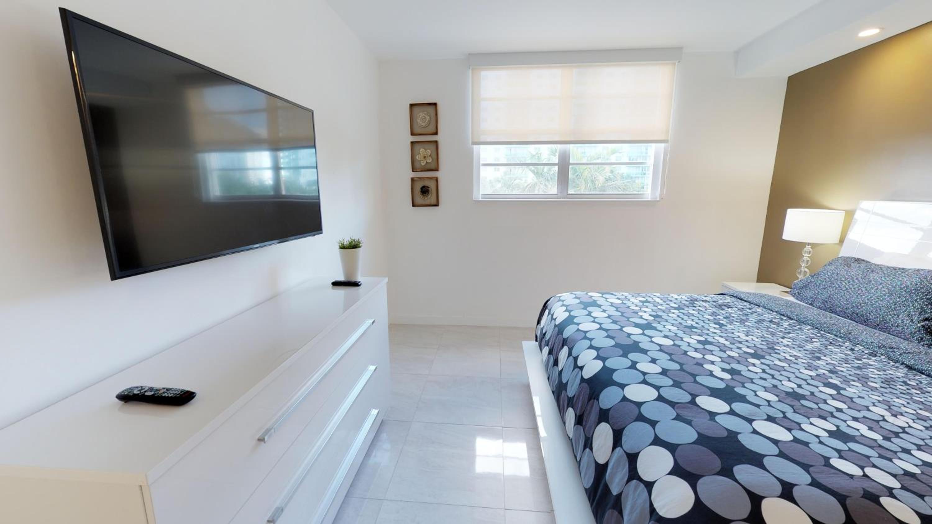 Ocean Reserve Condo by FlatsAway