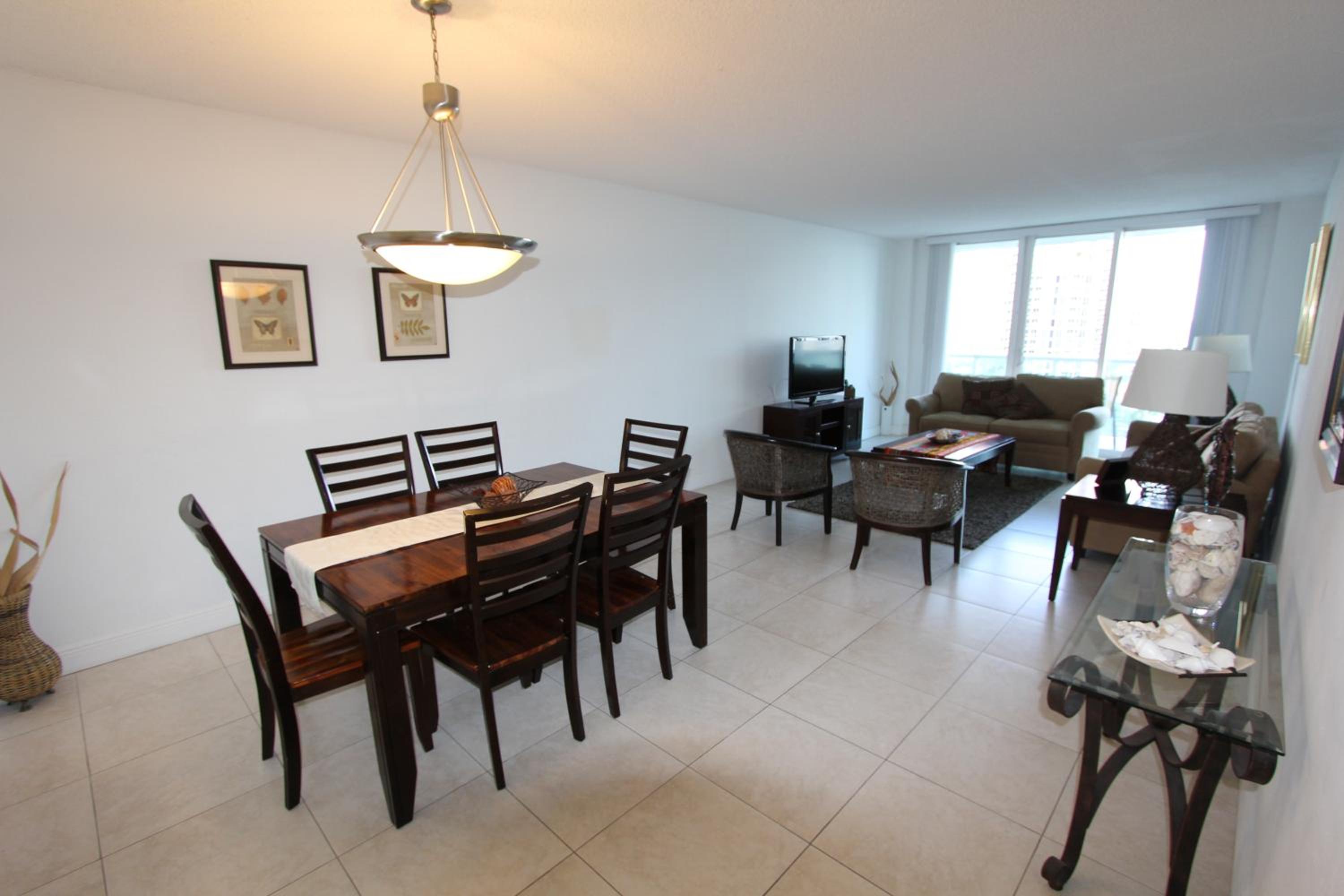 Ocean Reserve Condo by FlatsAway