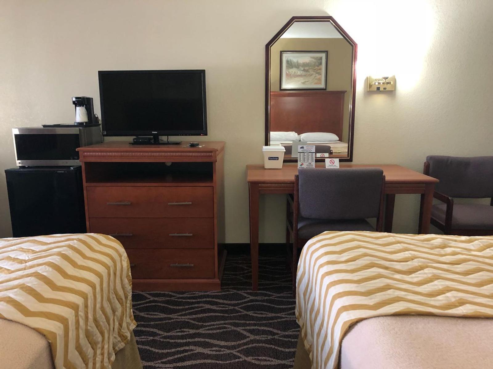 Terre Haute Vacations - Travelodge by Wyndham Terre Haute - Property Image 12