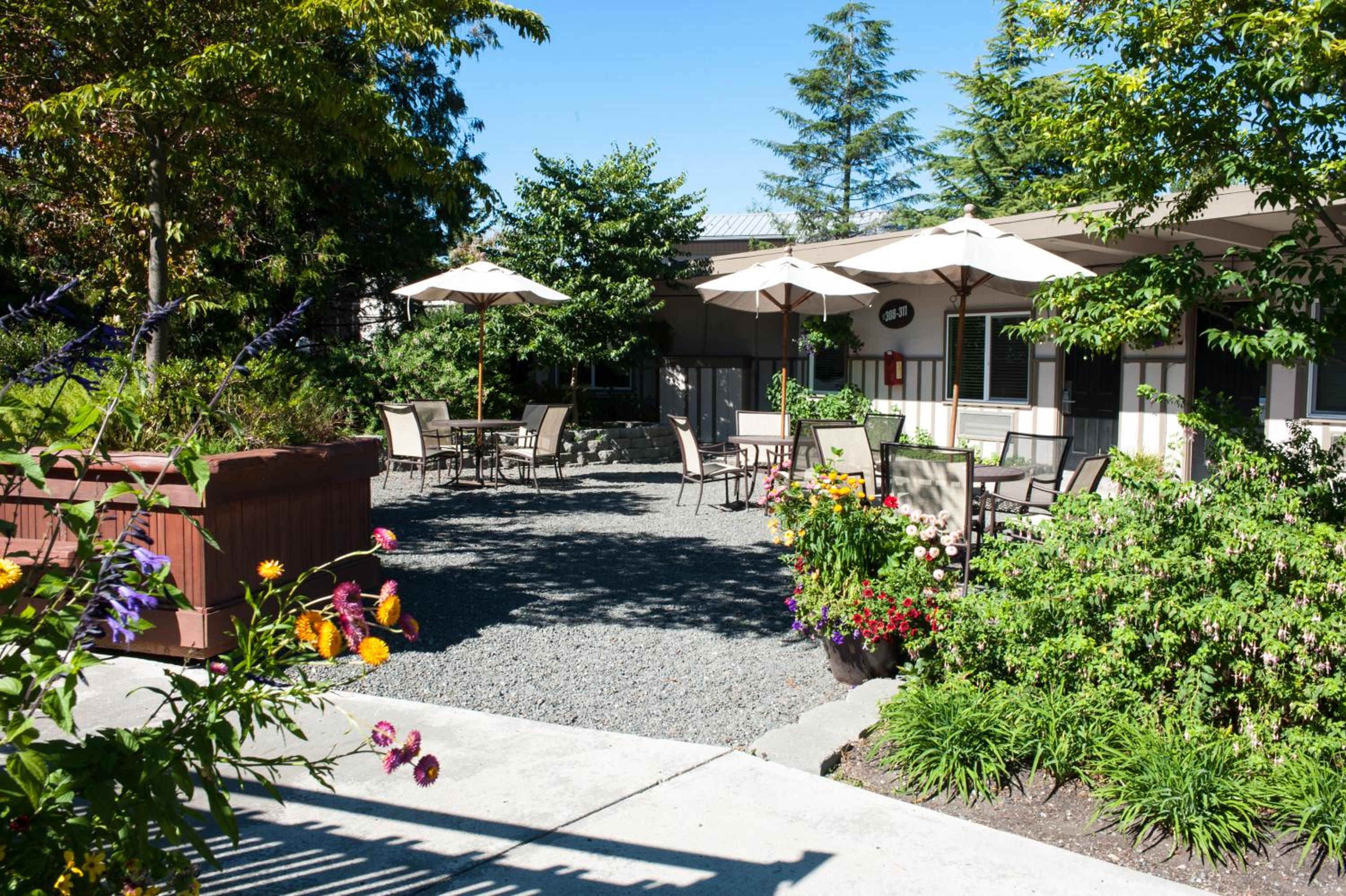 Earthbox Inn & Spa