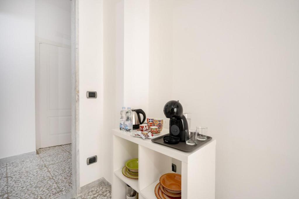 AuGuStea - Modern Central Suites en Bari