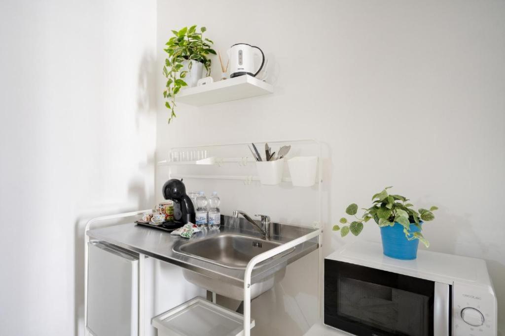 AuGuStea - Modern Central Suites en Bari