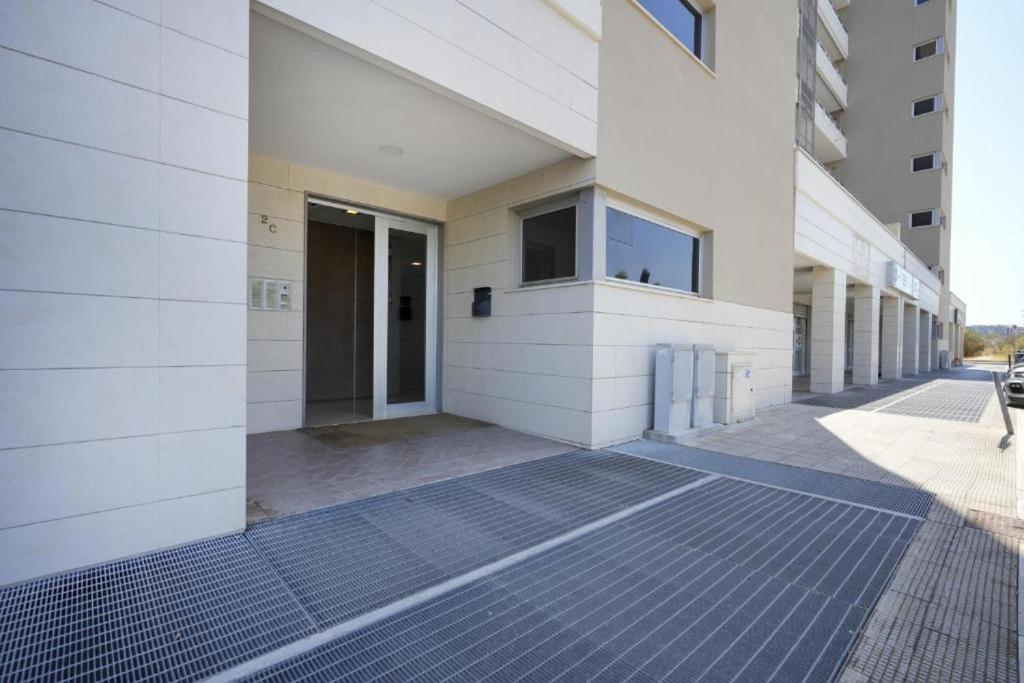 SkyGate - Airport Suites with Terrace