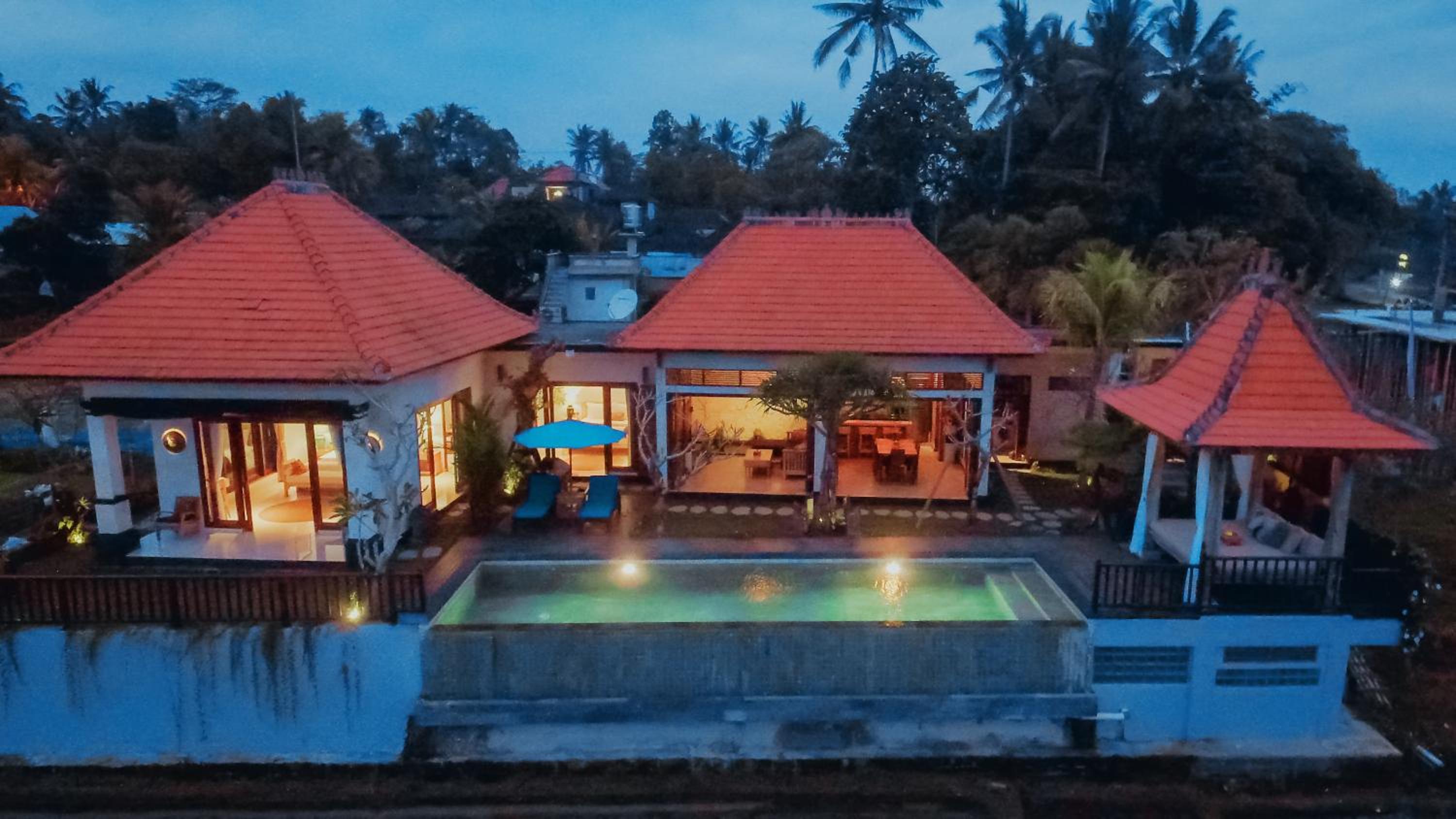 Umah Sunset - main view