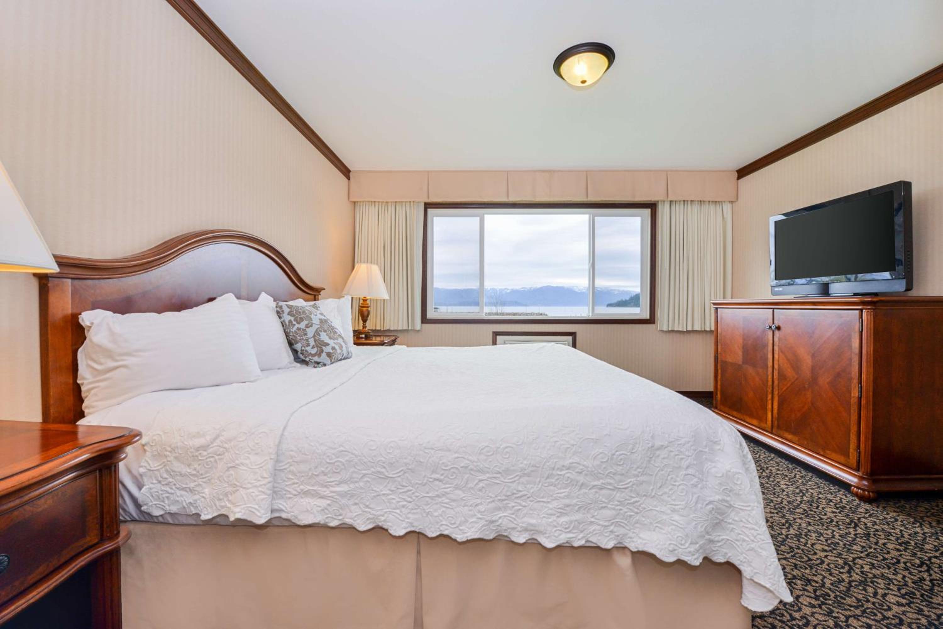 Sandpoint Vacations - Best Western Edgewater Resort - Property Image 24