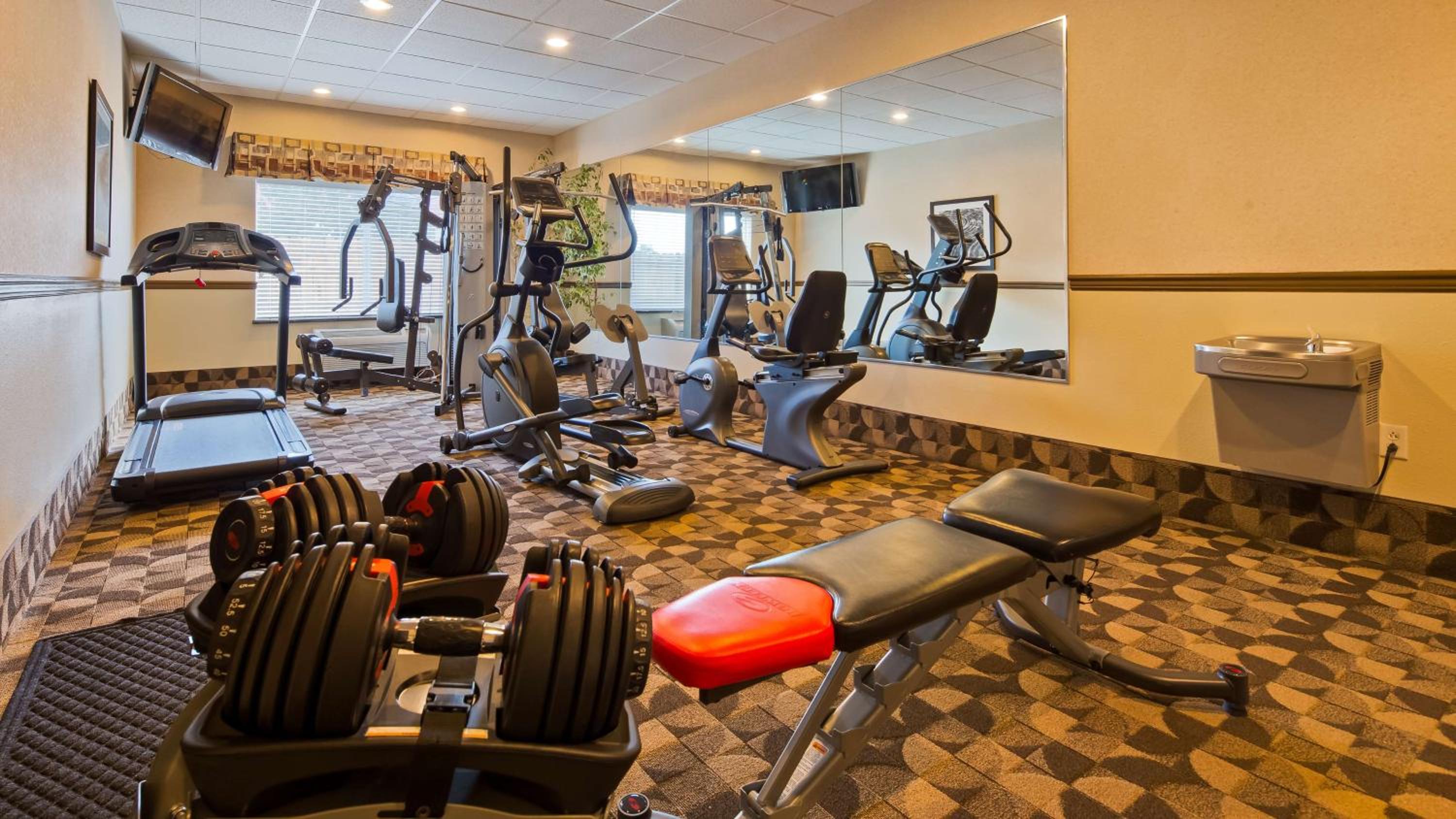 Las Vegas Vacations - Best Western Plus Montezuma Inn and Suites - Property Image 6