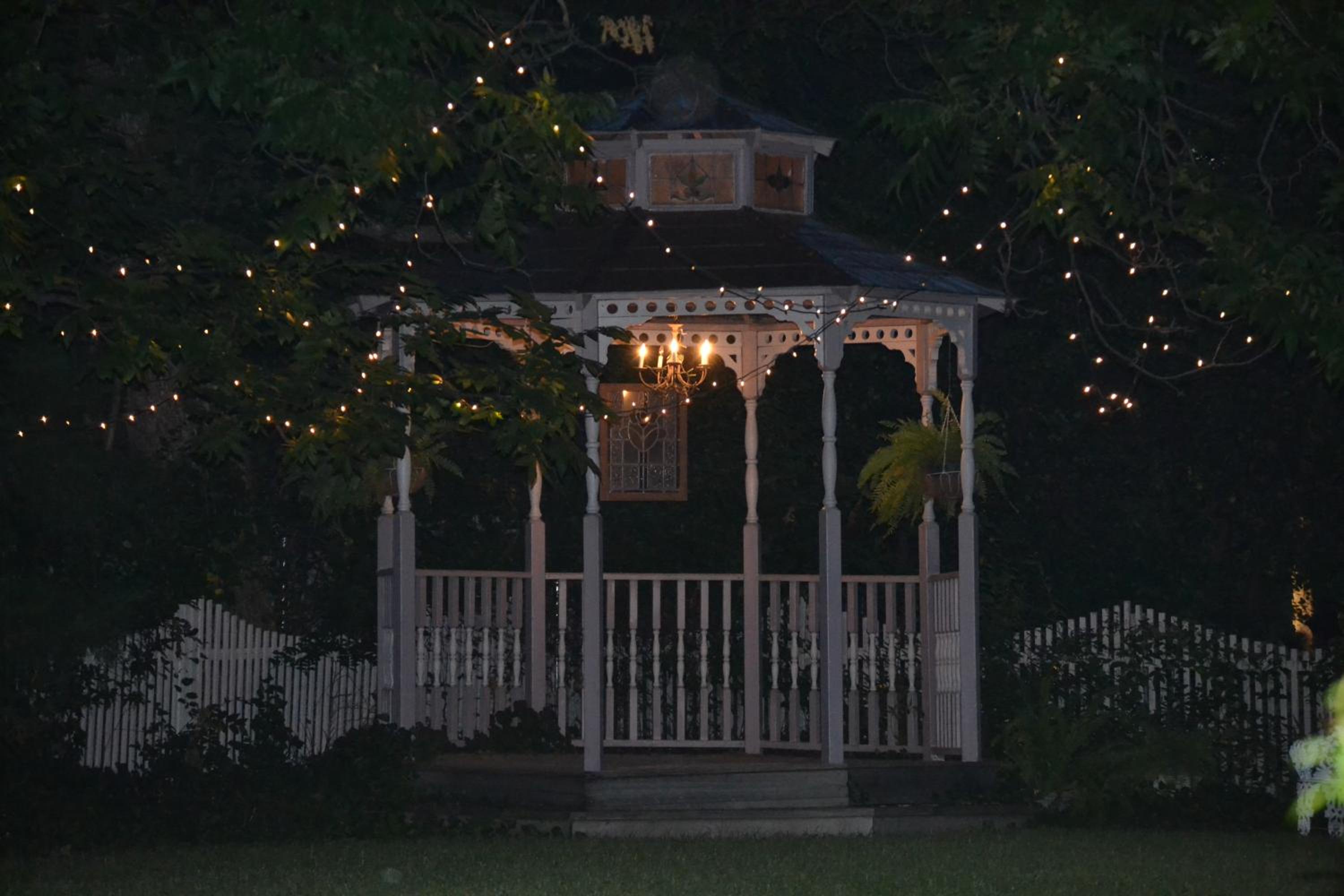 Carleton House Bed and Breakfast