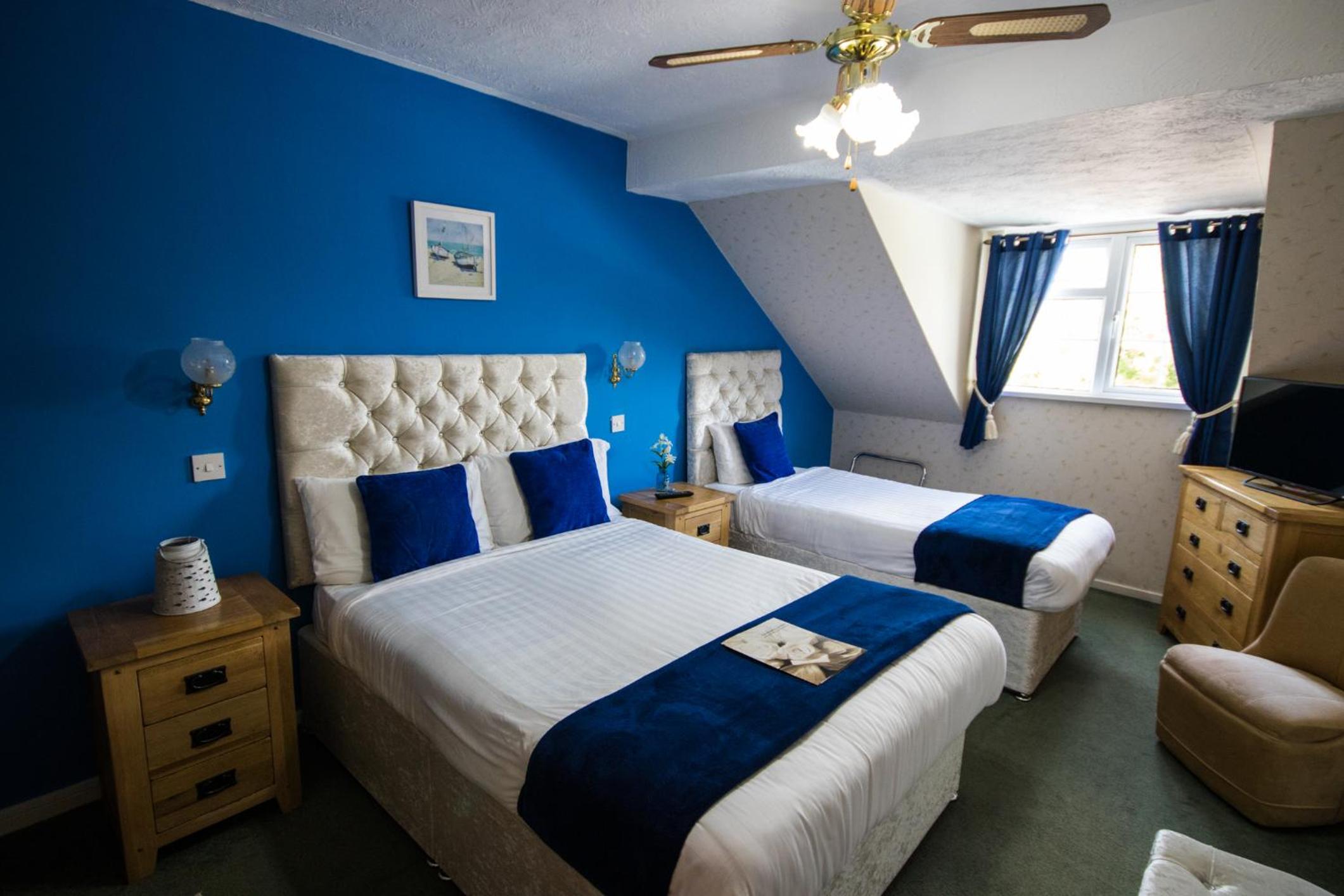 The White Hart Inn view 5