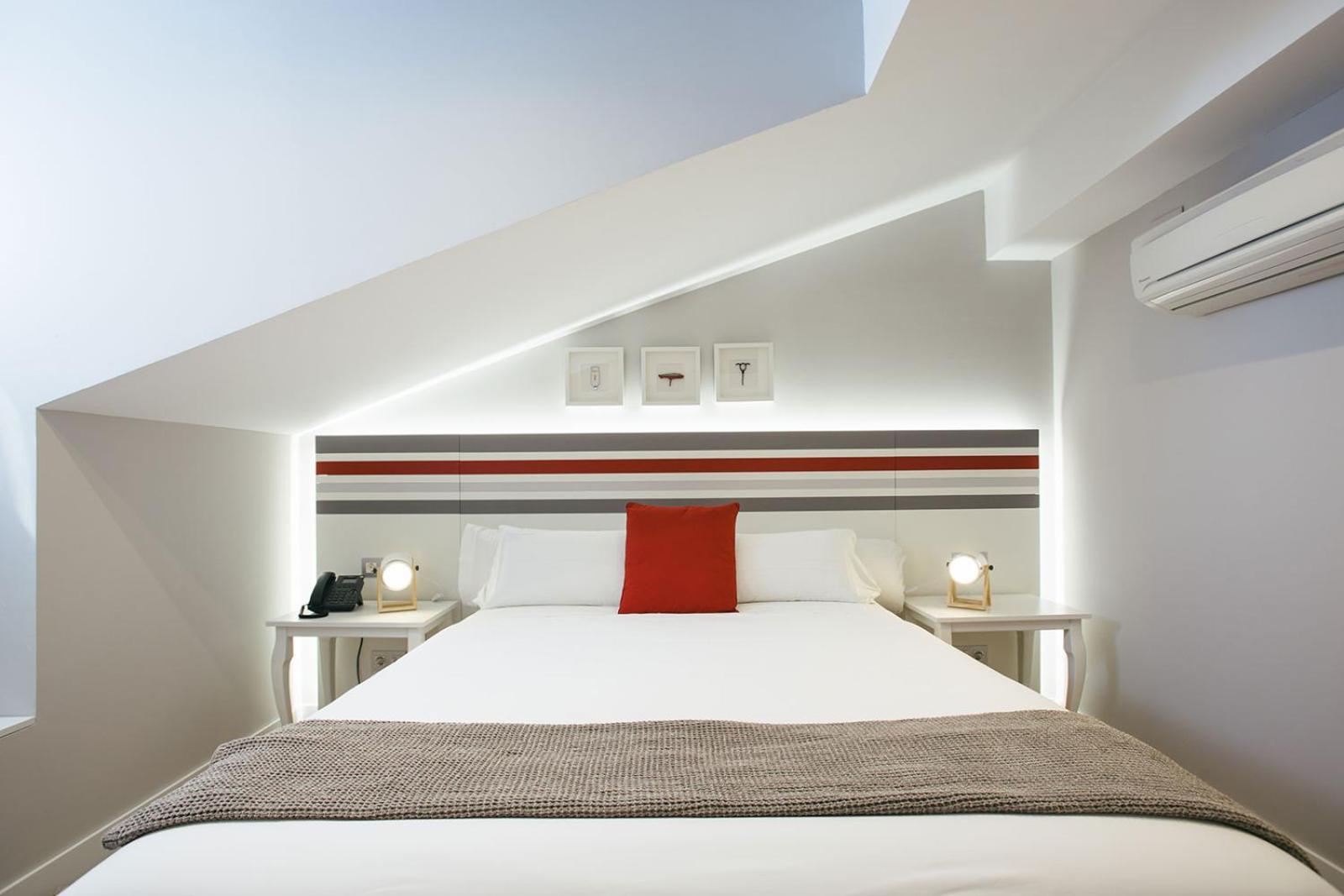 Legazpi Doce Rooms & Suites