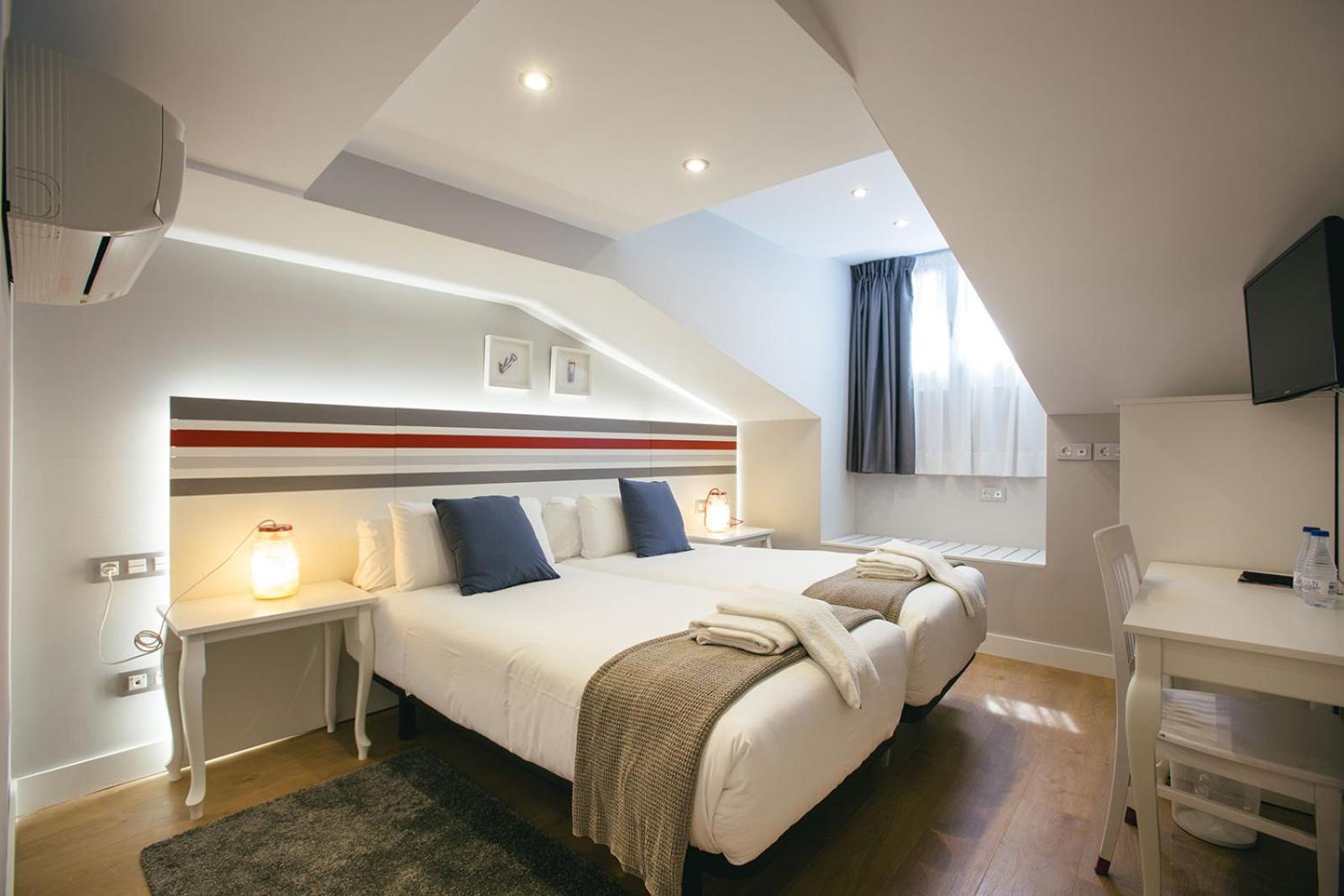 Legazpi Doce Rooms & Suites