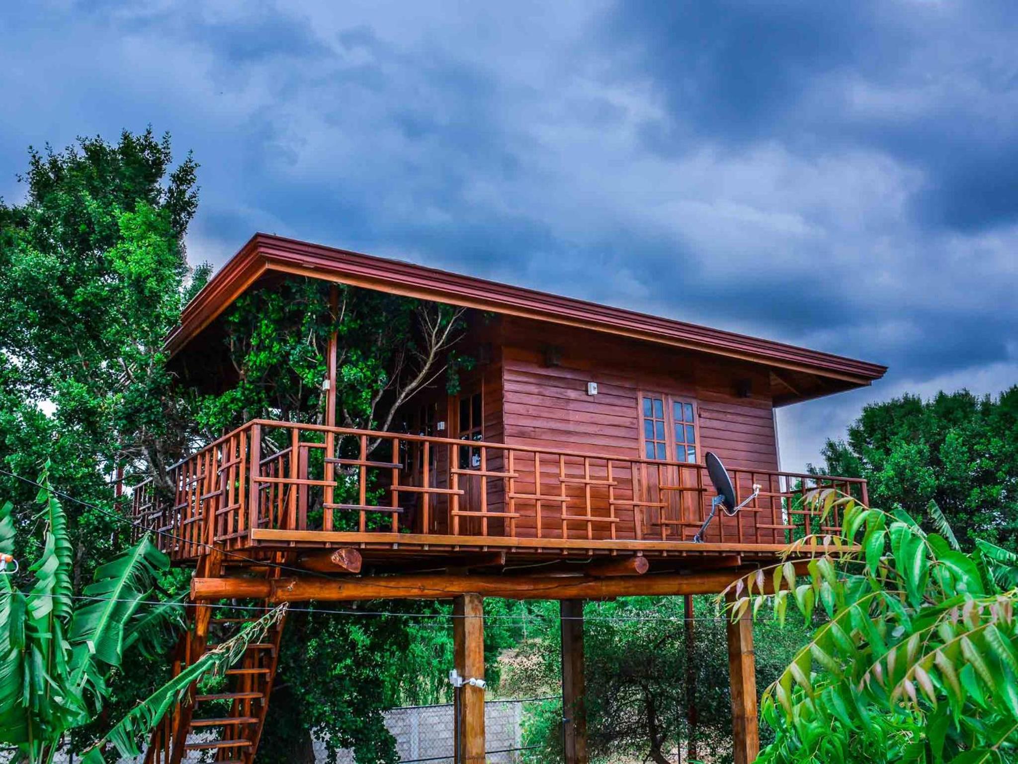 Lake Villa Resort