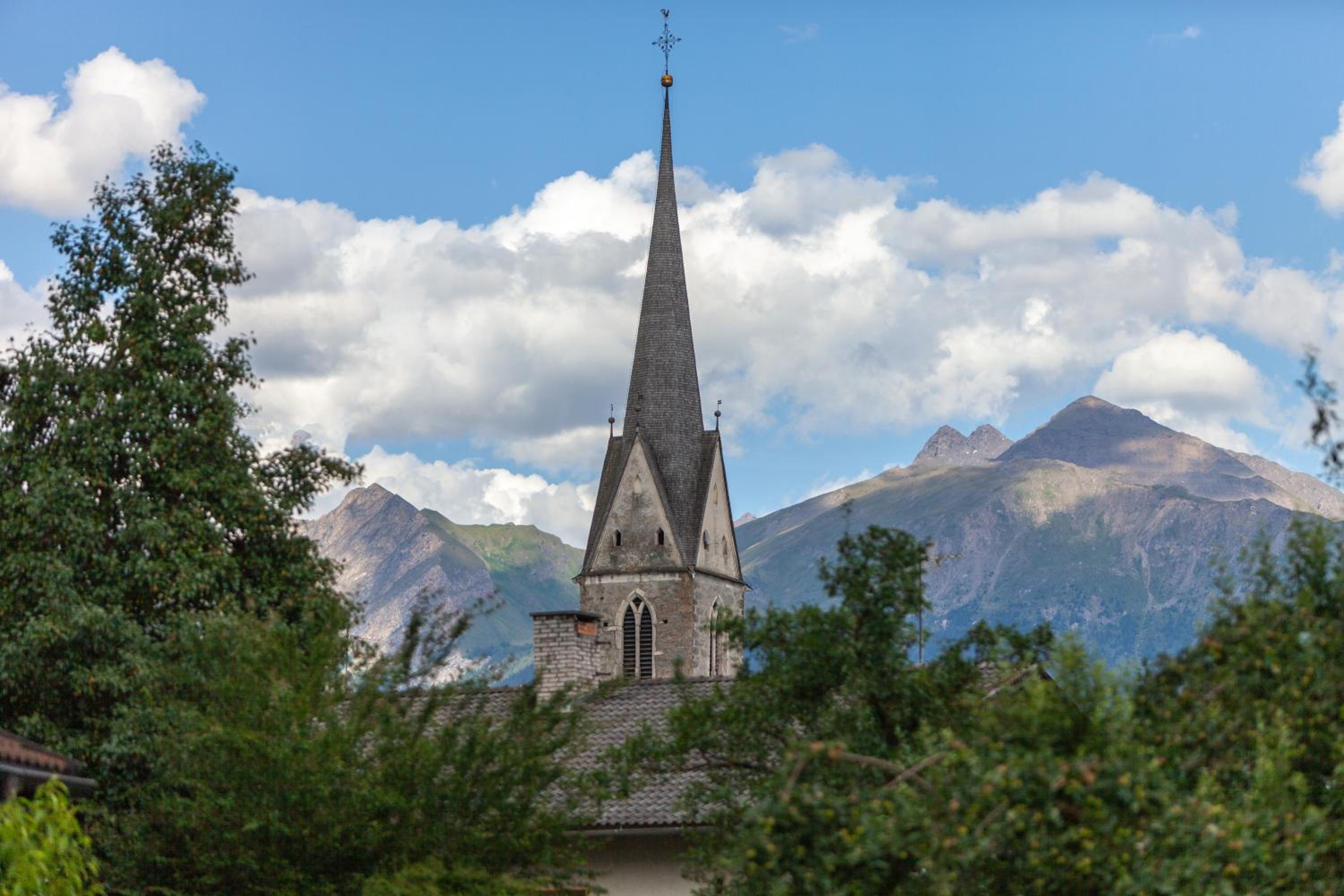 Tschafingerhof view 3