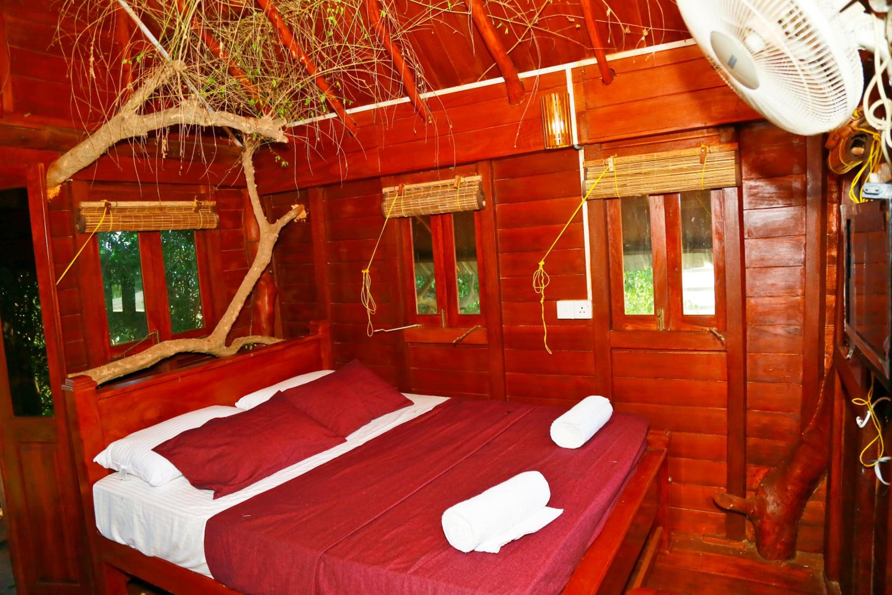 Lake Villa Resort