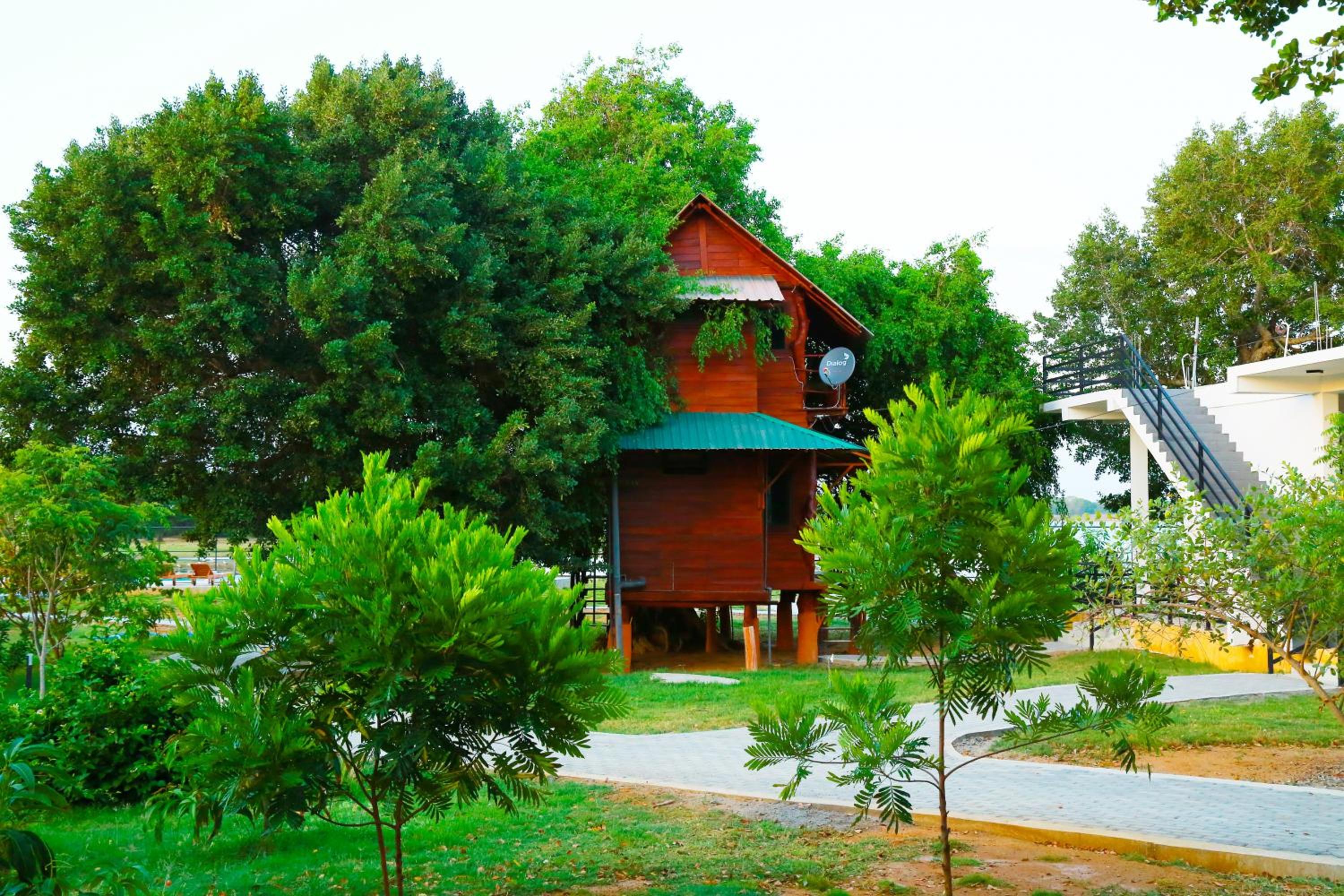 Lake Villa Resort