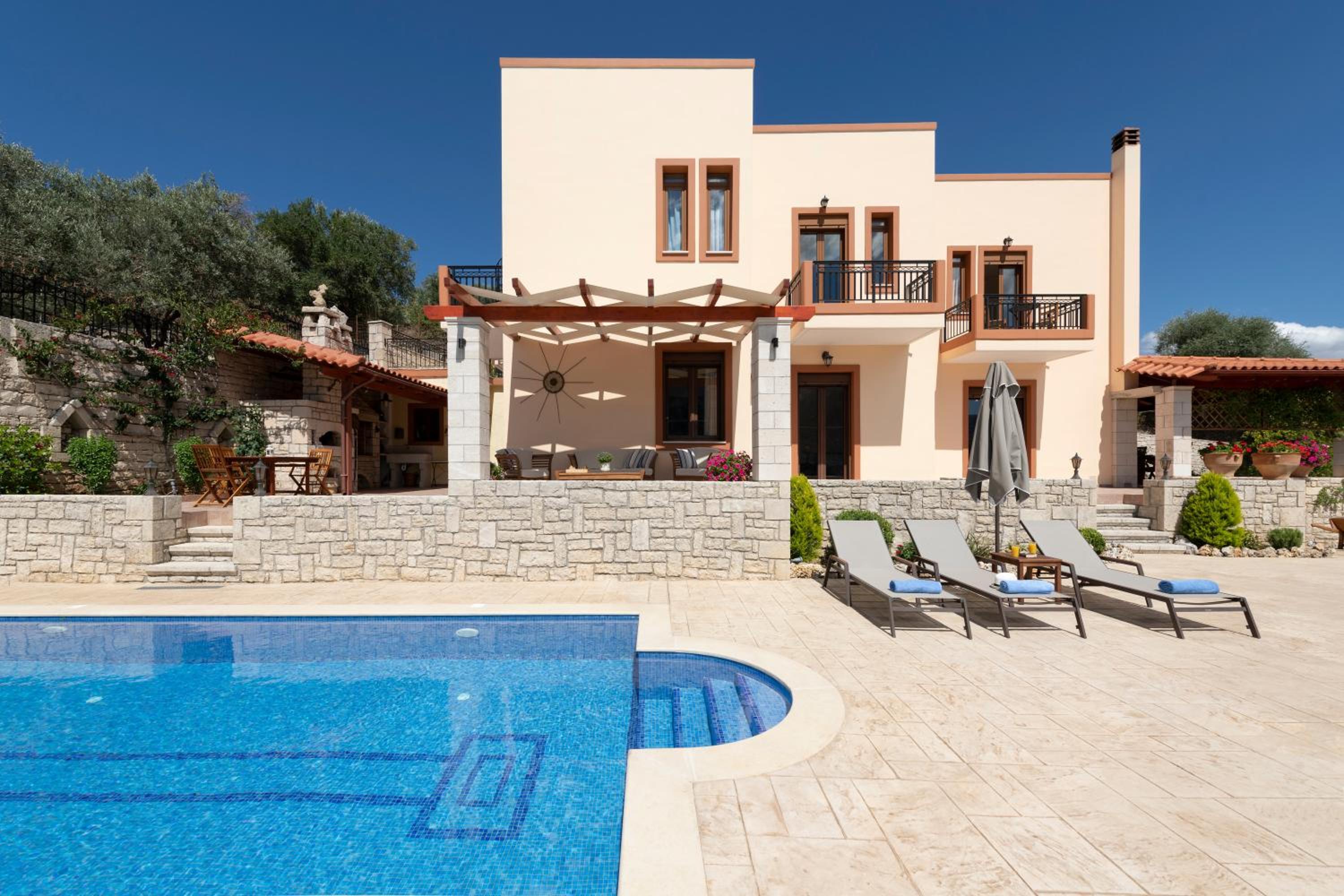 Ageri Traditional Villa view 5