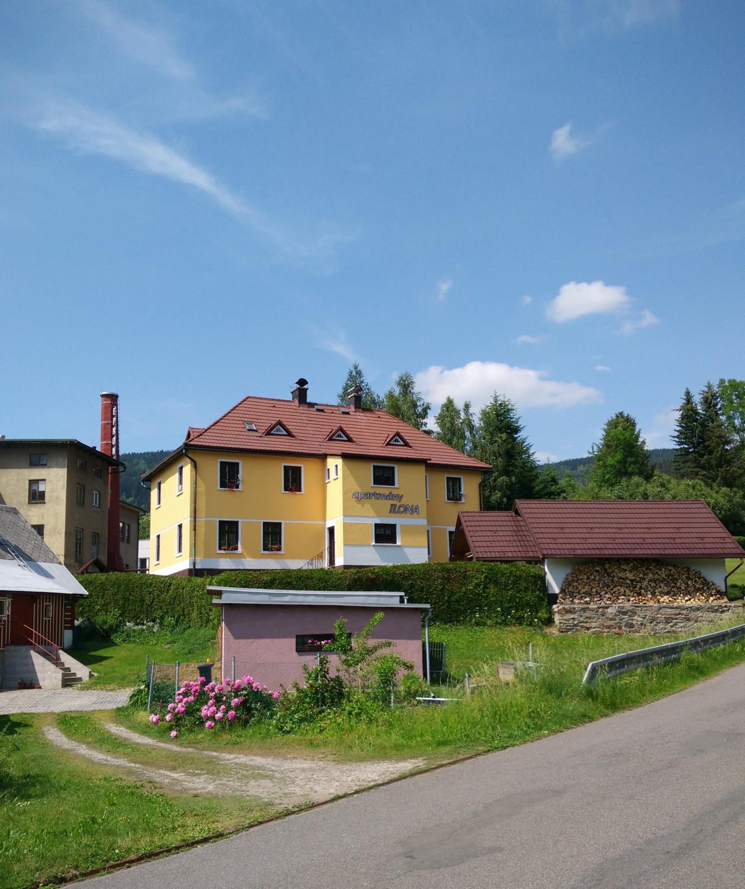 Photo 44
