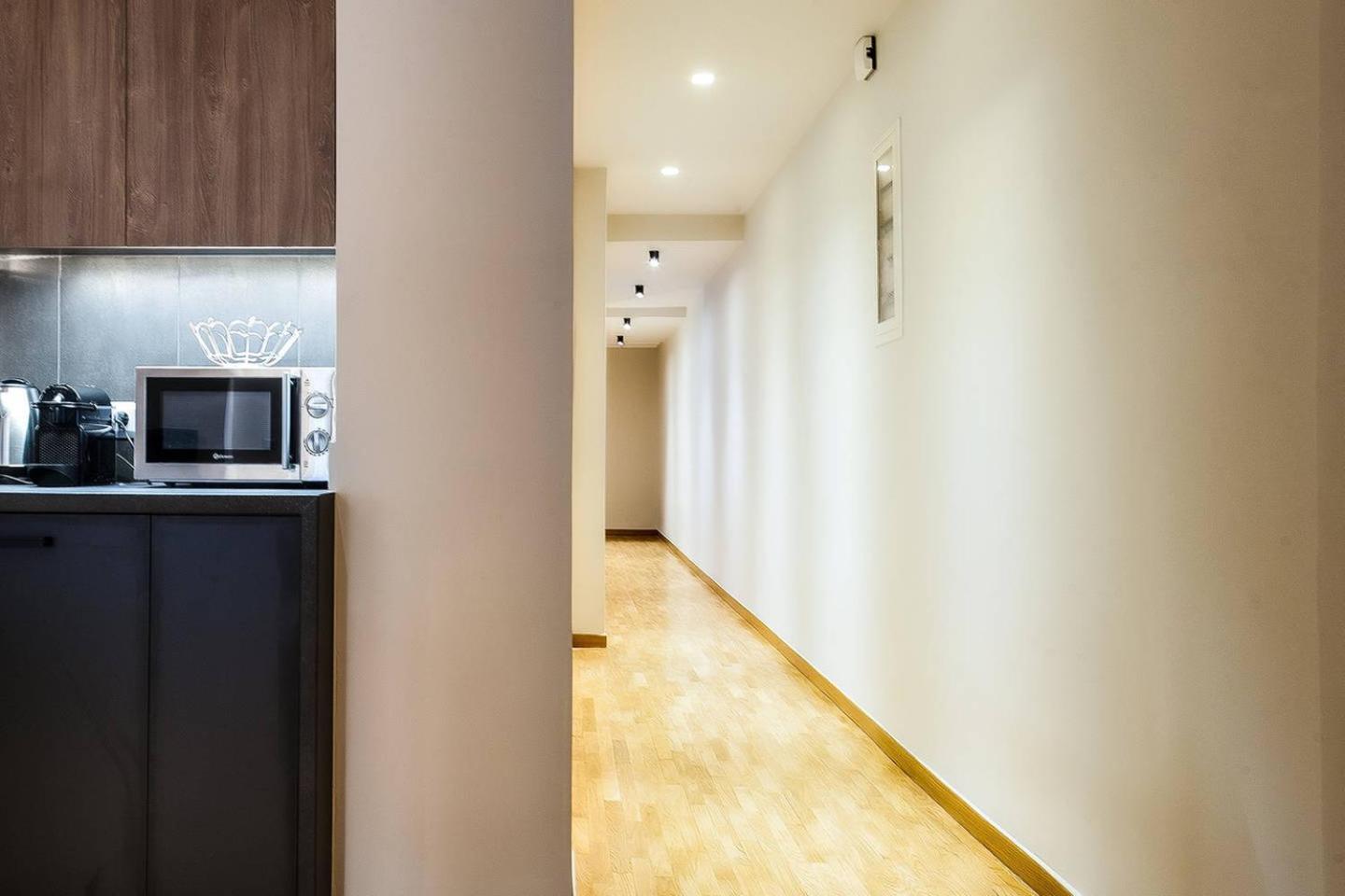 TONI'S 4BD near Classy KOLONAKI, locals enjoy it