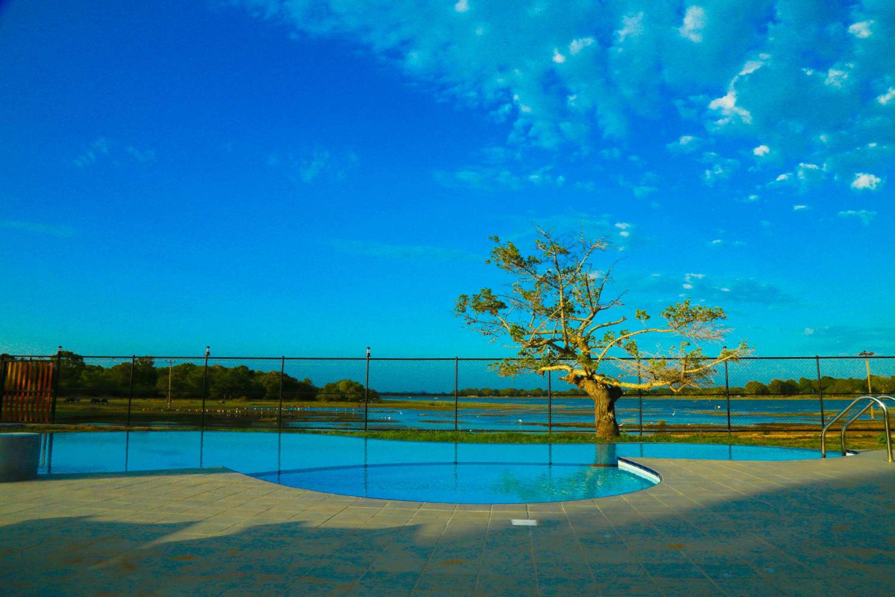 Lake Villa Resort