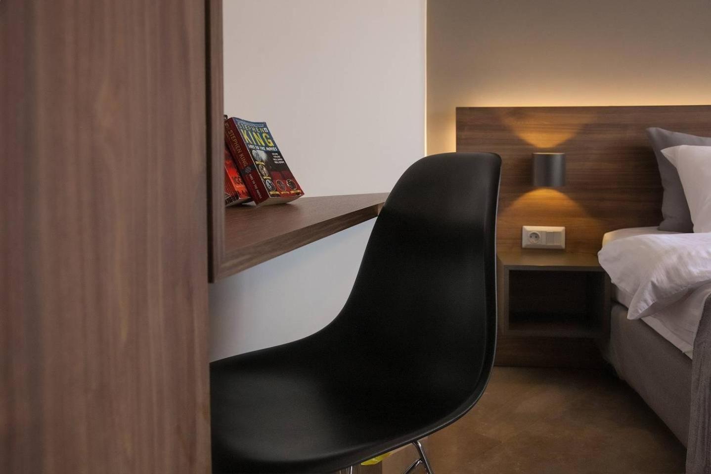 TONI'S Home for couples or business Travellers 1BD