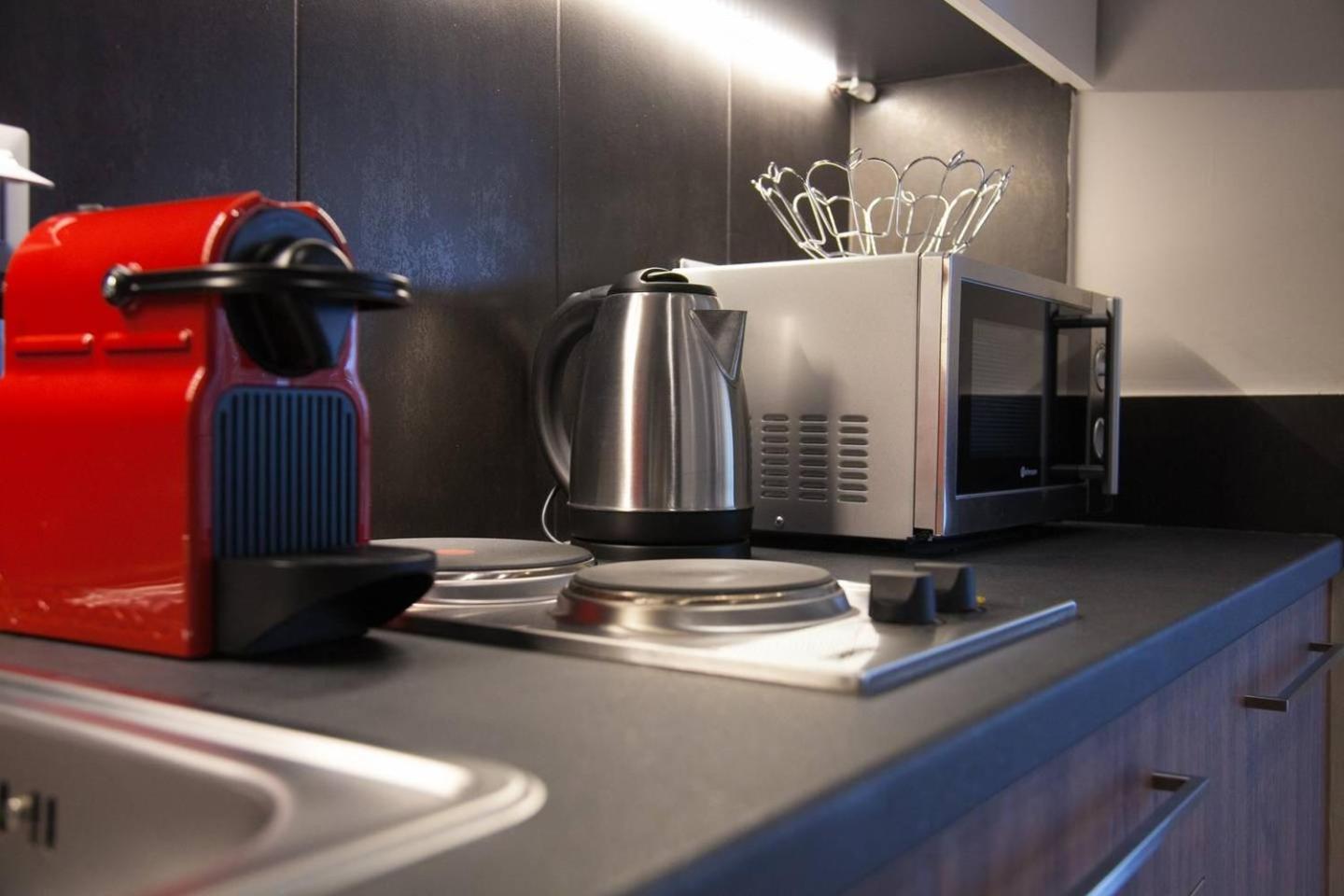 TONI'S Home for couples or business Travellers 1BD
