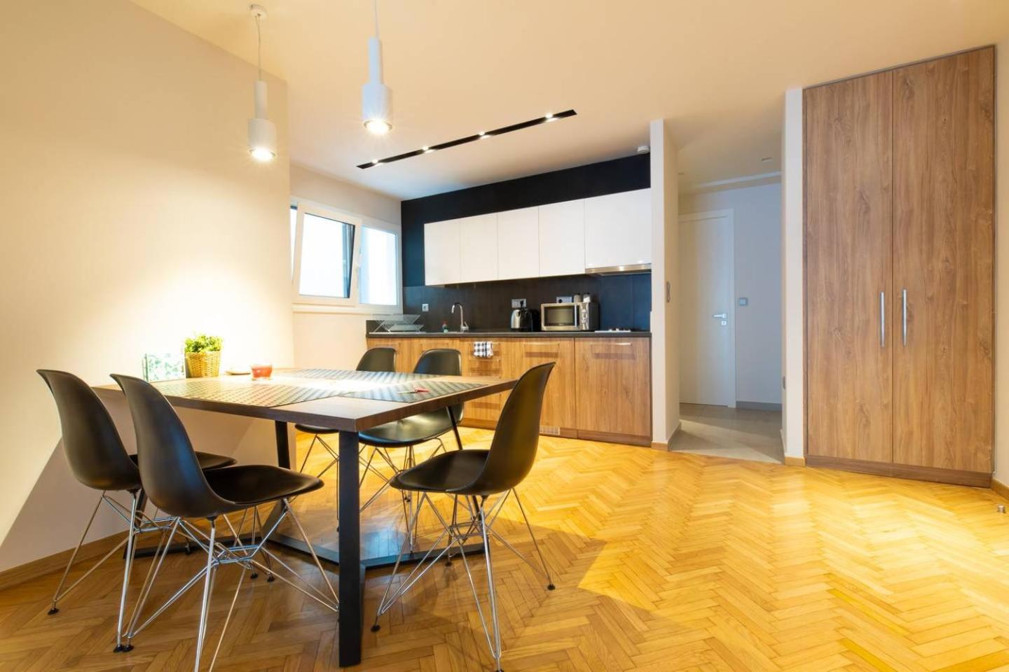 TONI'S Spacious 3BD Home for families in Centre