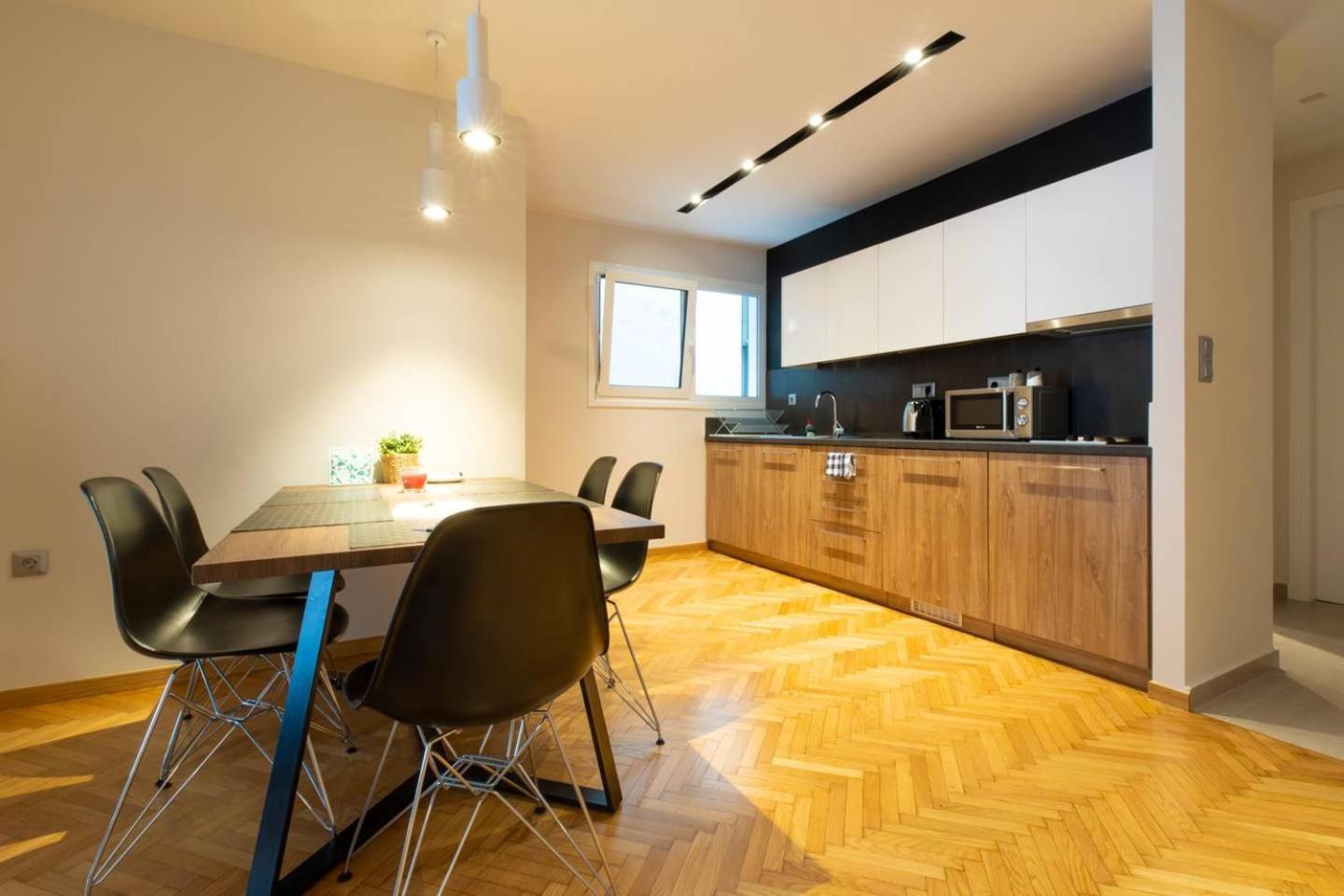 TONI'S Spacious 3BD Home for families in Centre