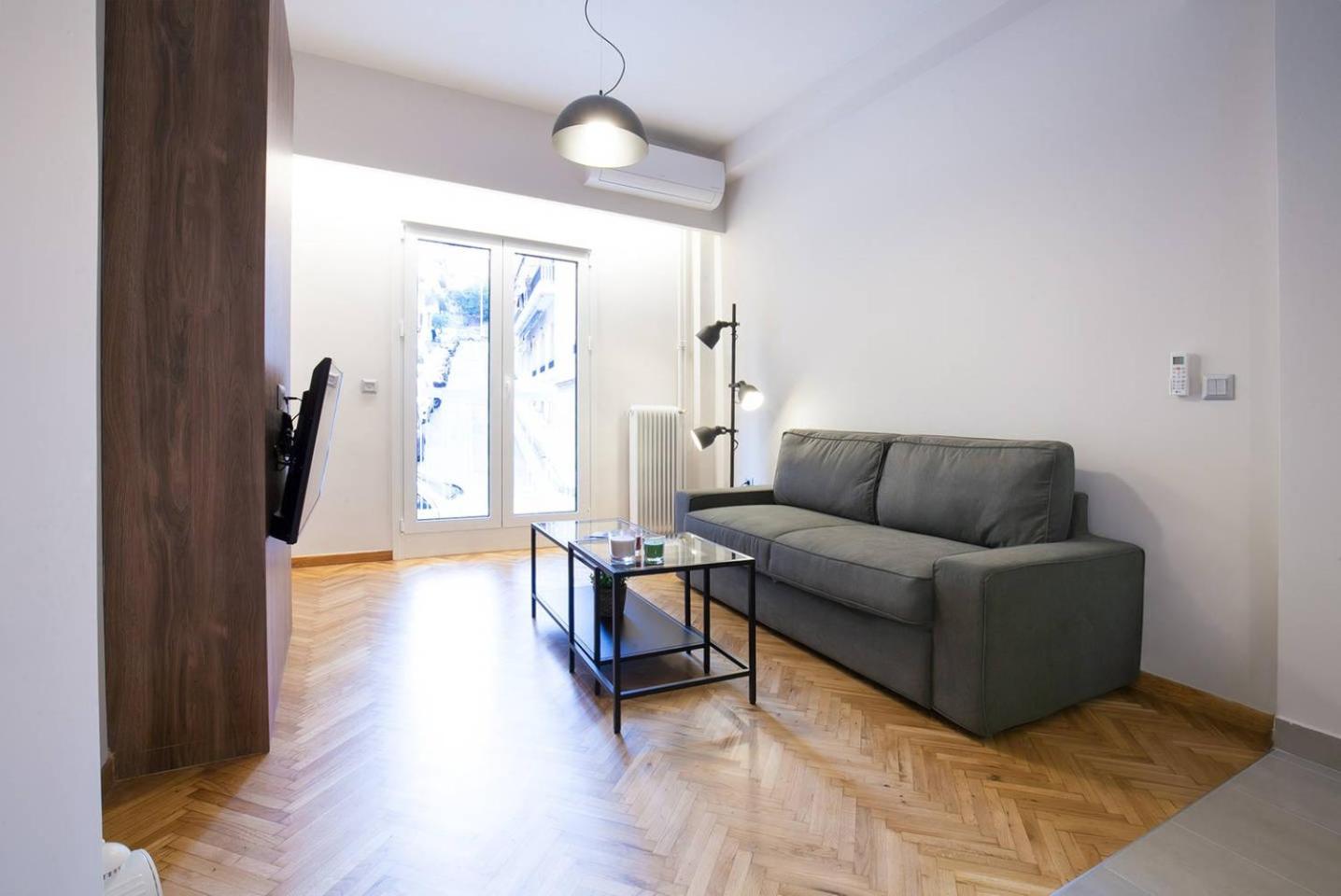 TONI'S 2BD Modern flat in Koukaki near Acropoli