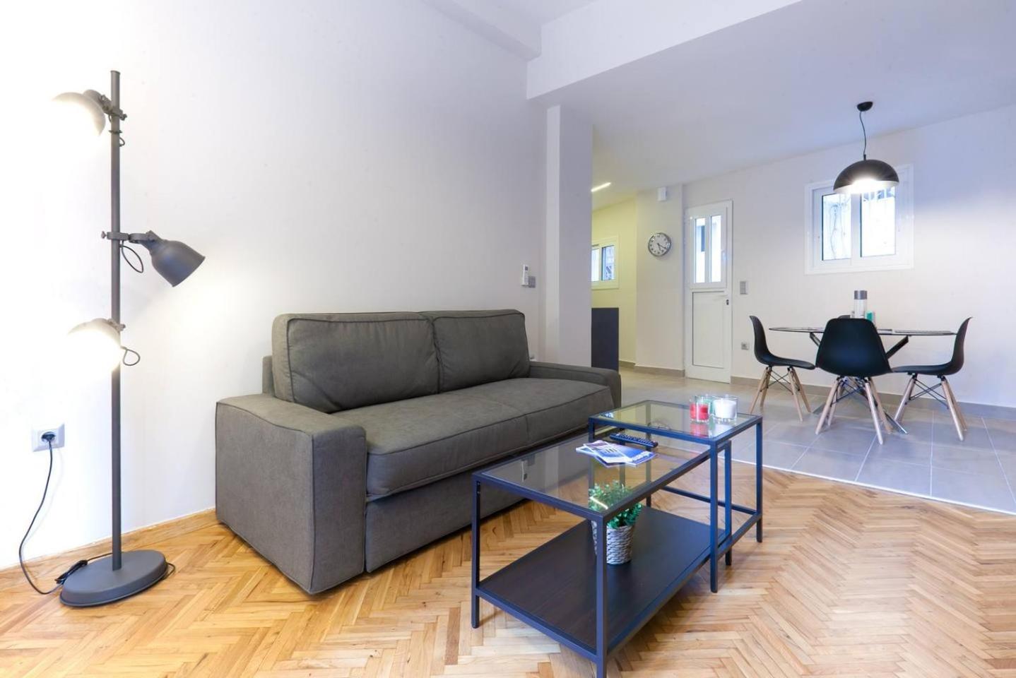 TONI'S 2BD Modern flat in Koukaki near Acropoli