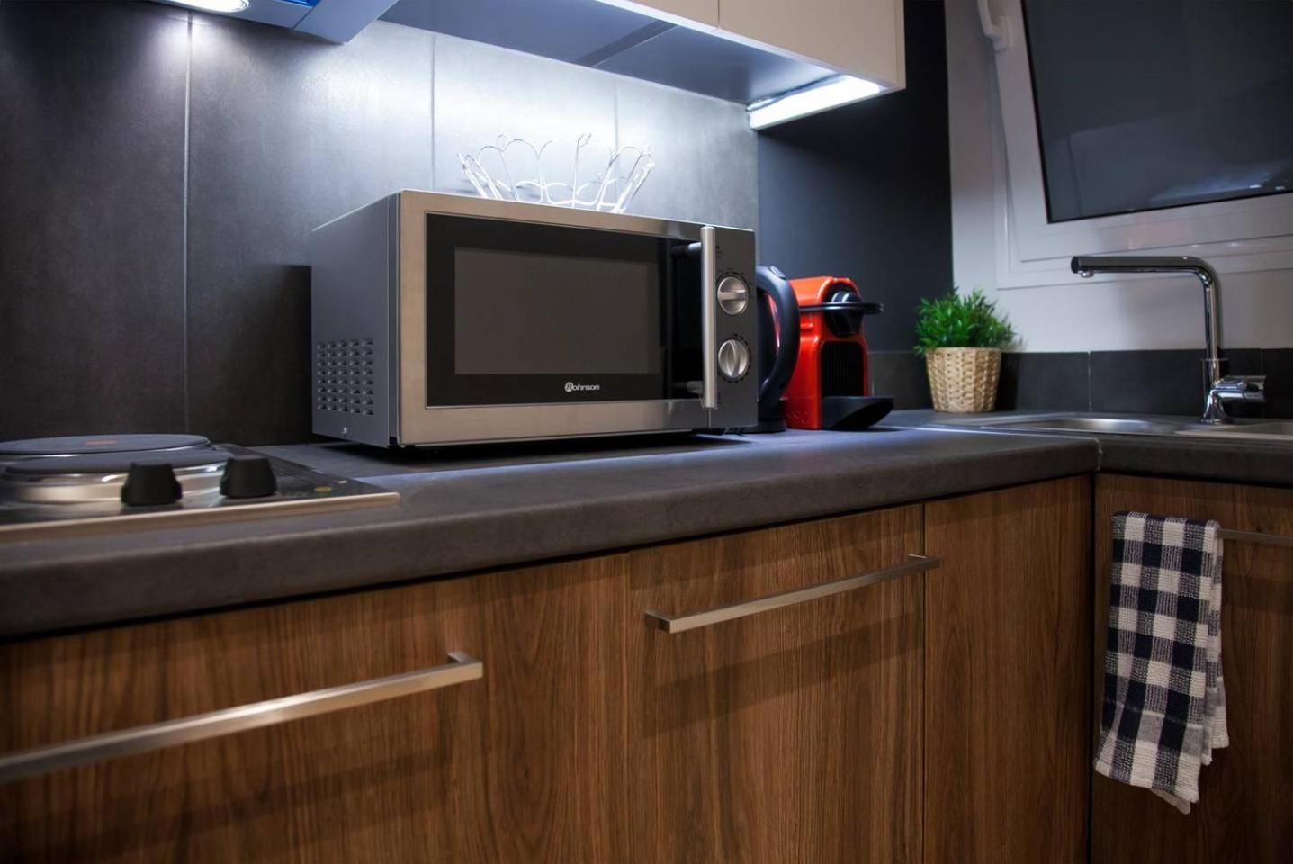 TONI'S Cute Home for Couples, Archeological Museum photo 4