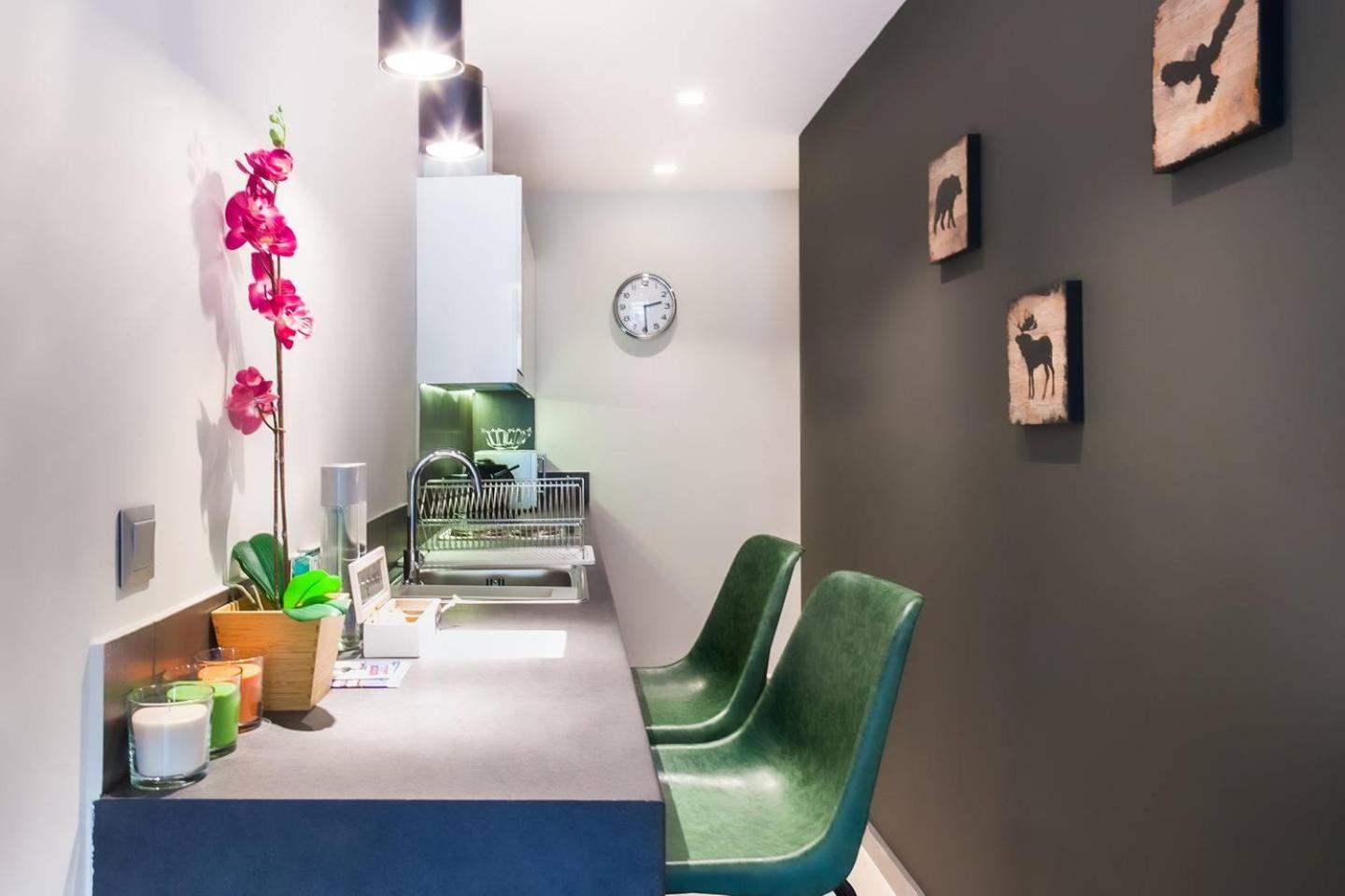 TONI'S STUDIO for couples near ACROPOLIS Museum