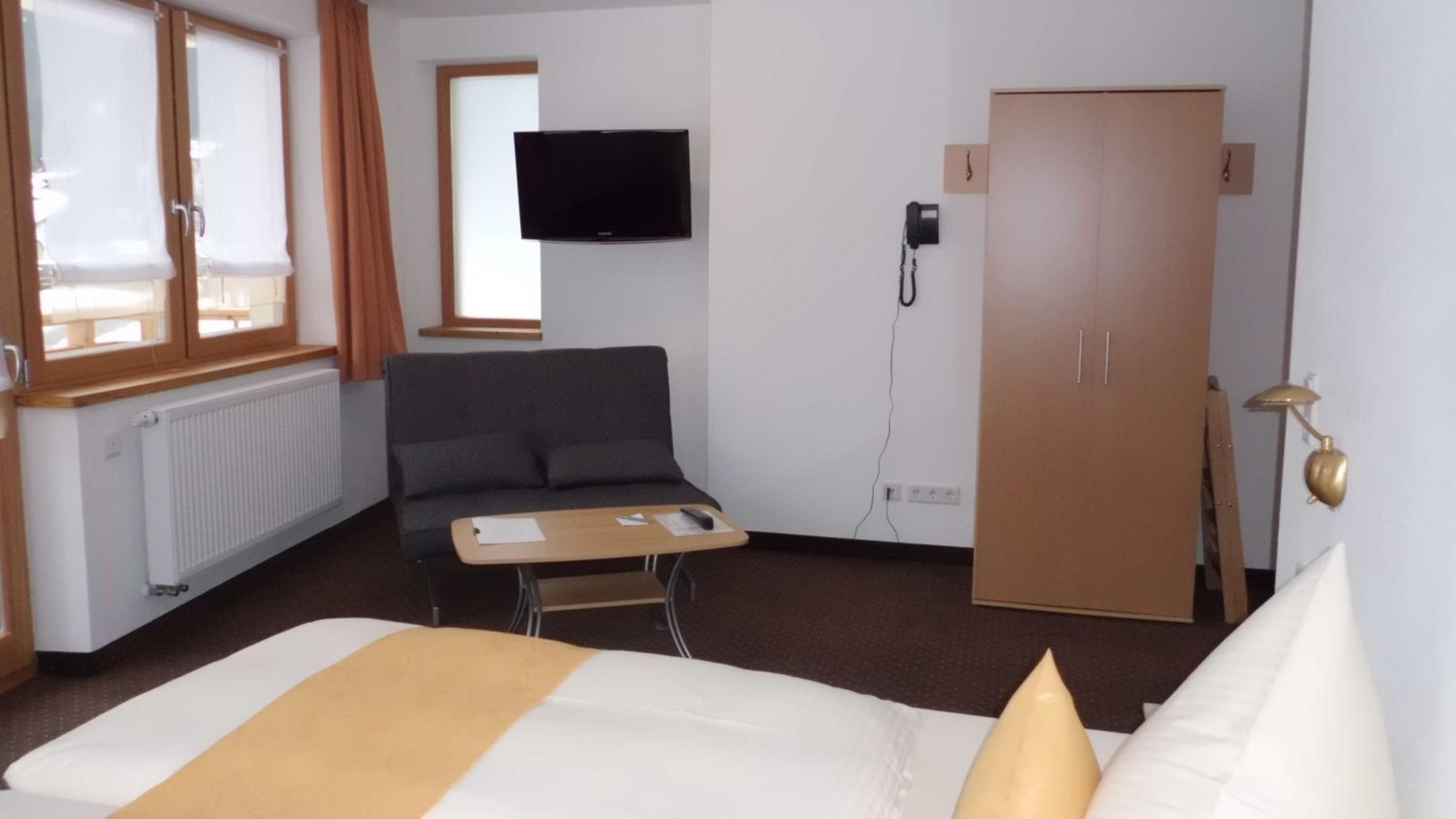 Alpina Appartements