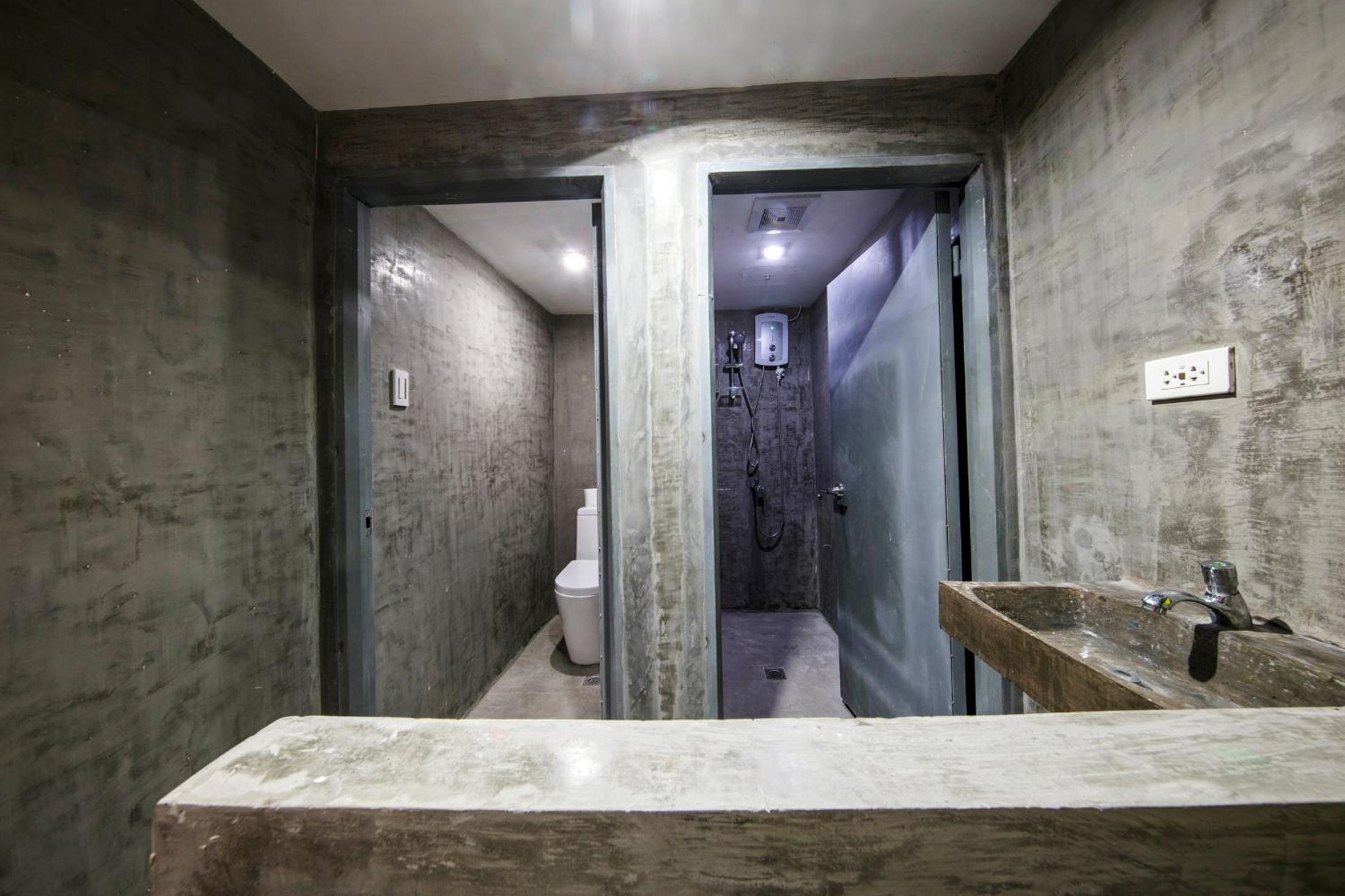 D522 Hostel at Kiener Hills - Near Cebu Airport, Mactan - 18