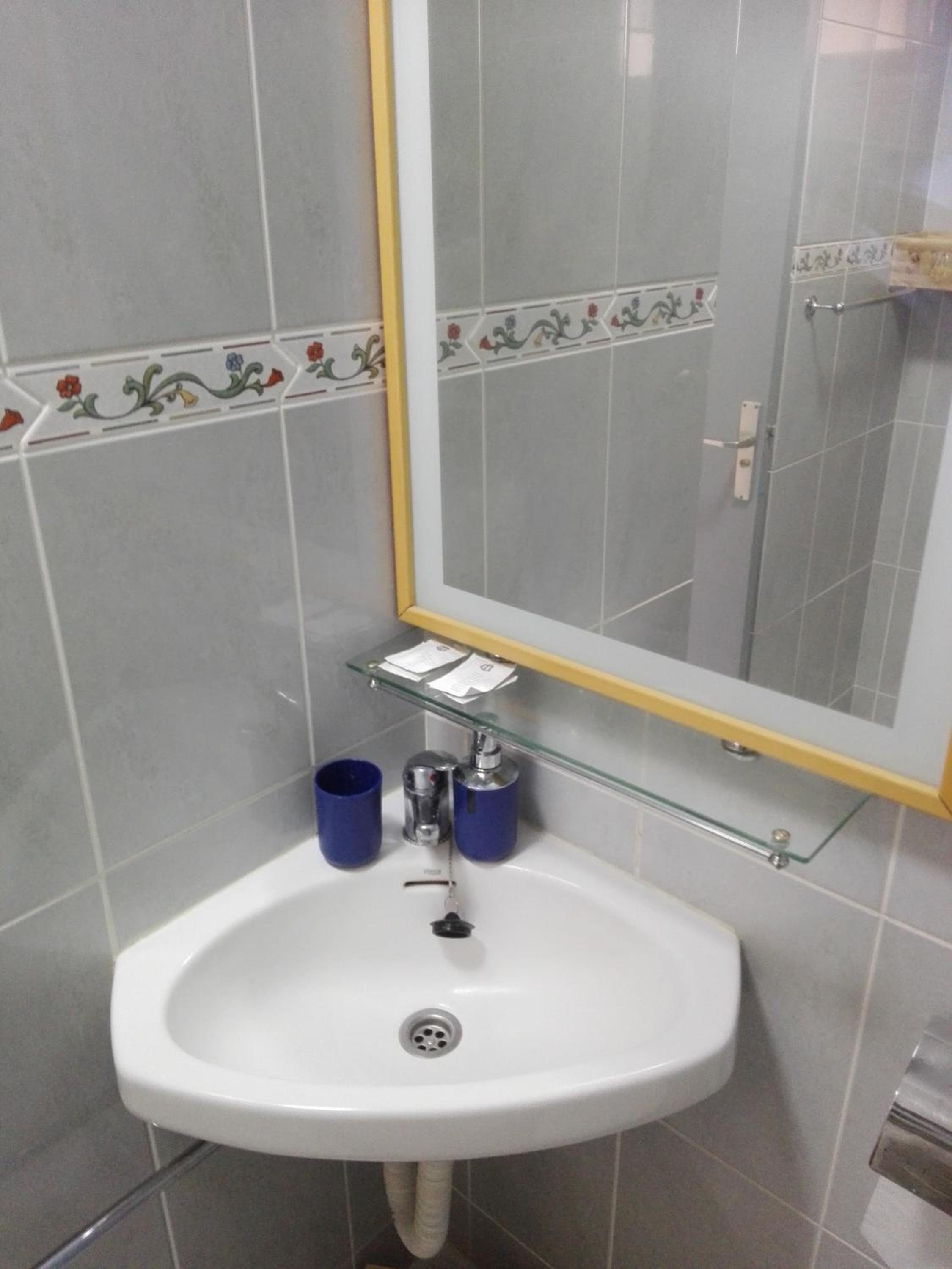 Photo 28