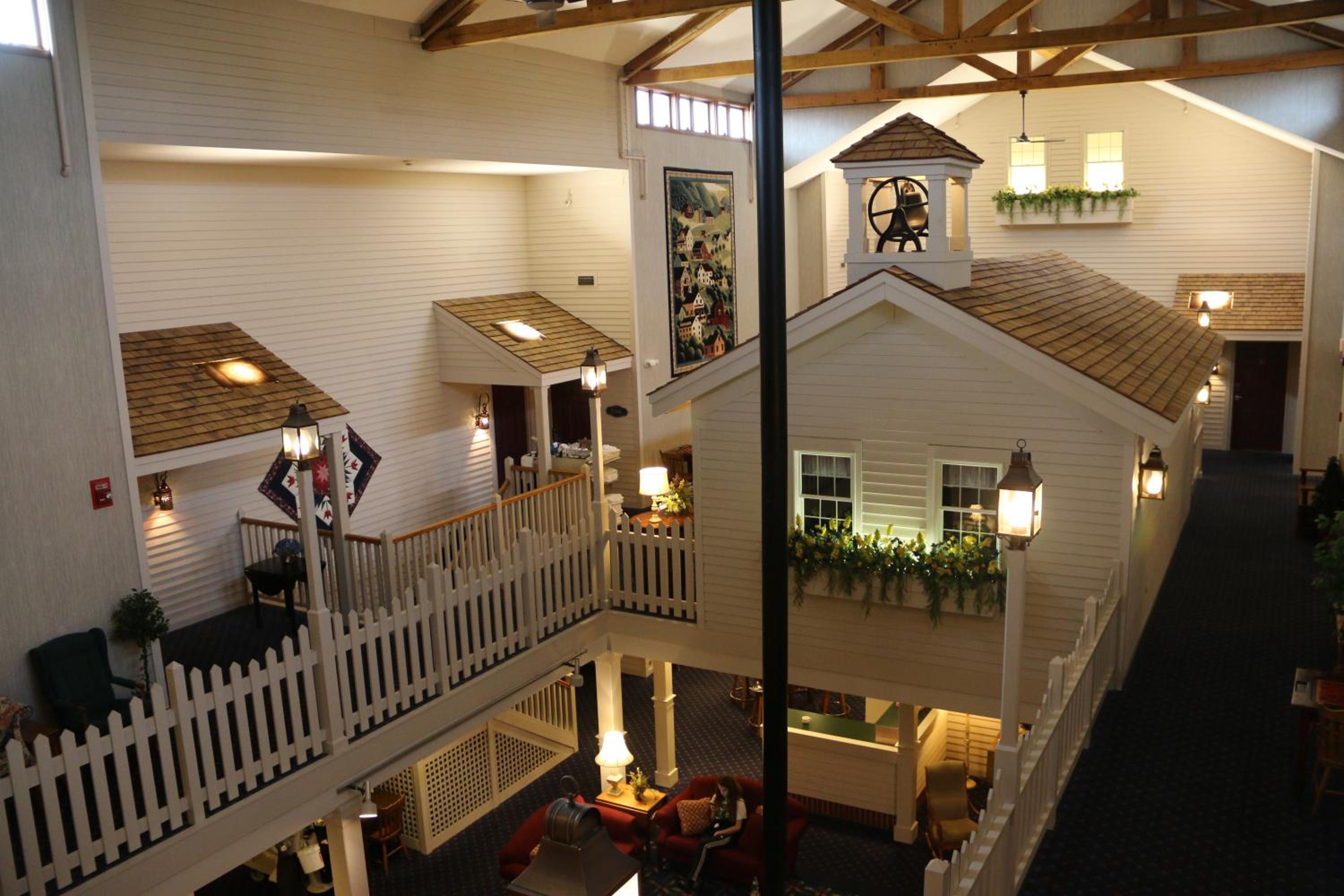 Essenhaus Inn & Conf. Center