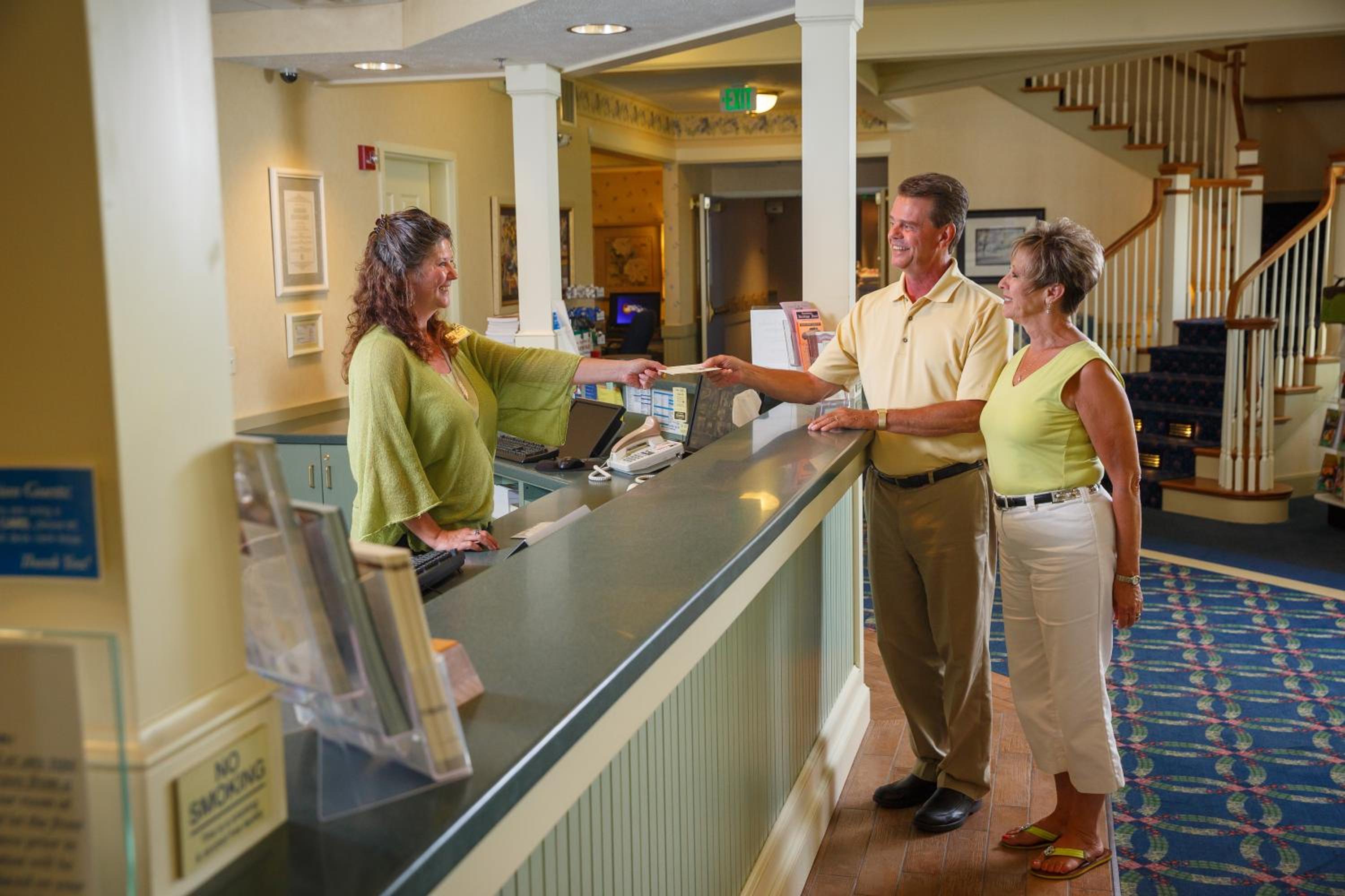 Essenhaus Inn & Conf. Center