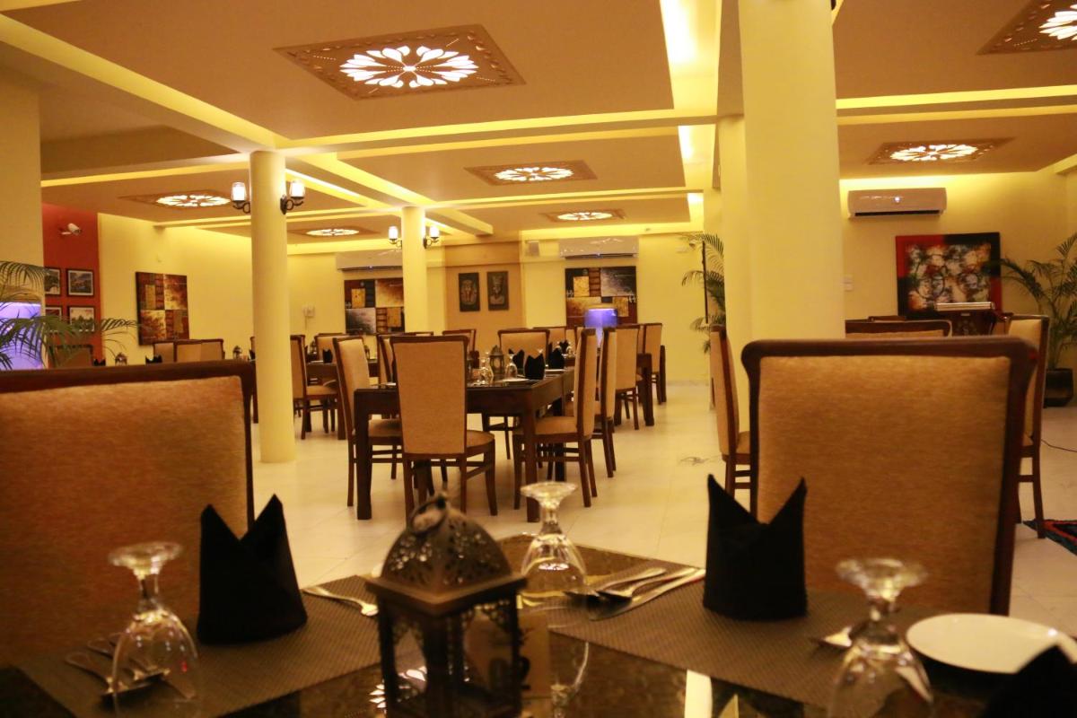 restaurant