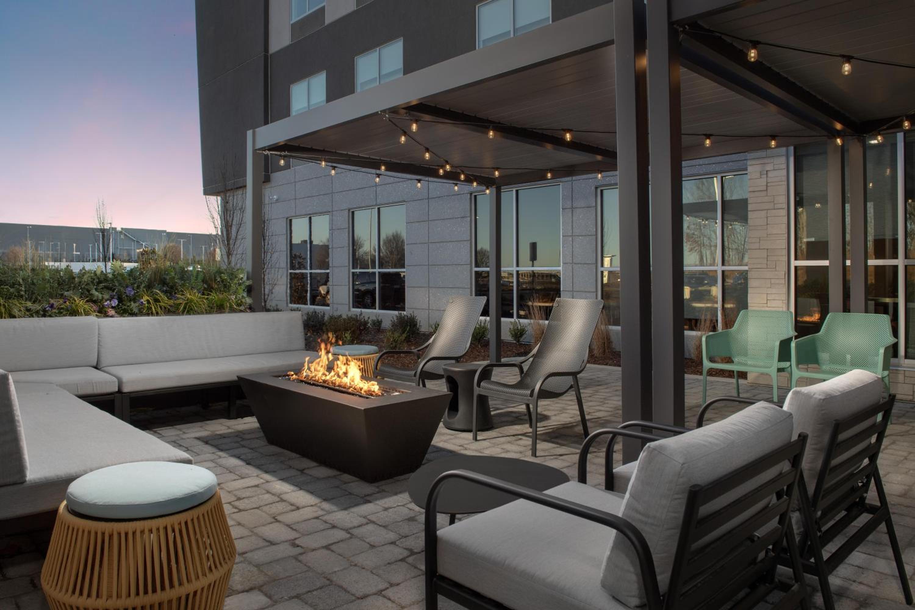 Home2 Suites By Hilton Concord Charlotte