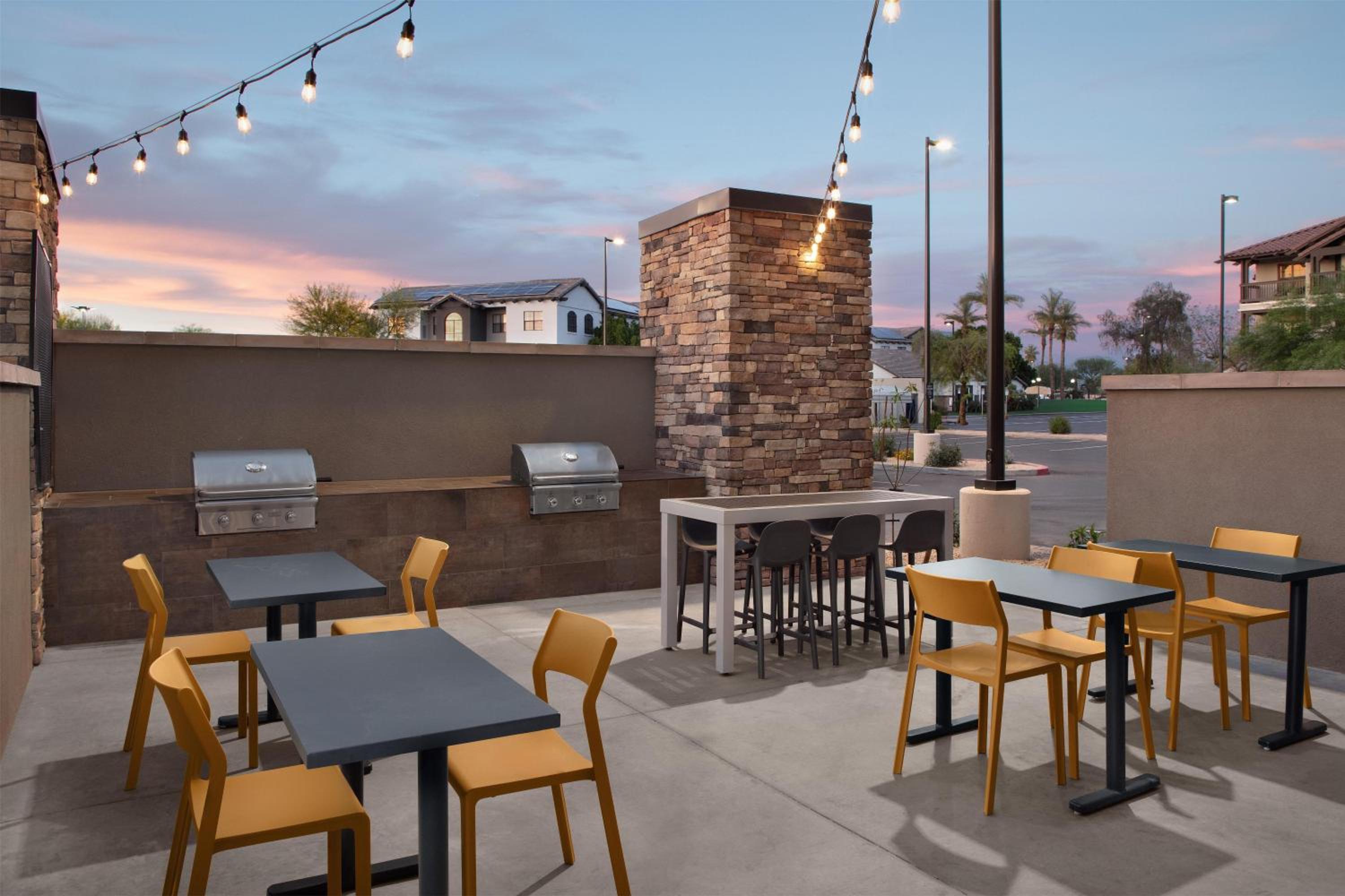 Home2 Suites By Hilton Goodyear Phoenix West