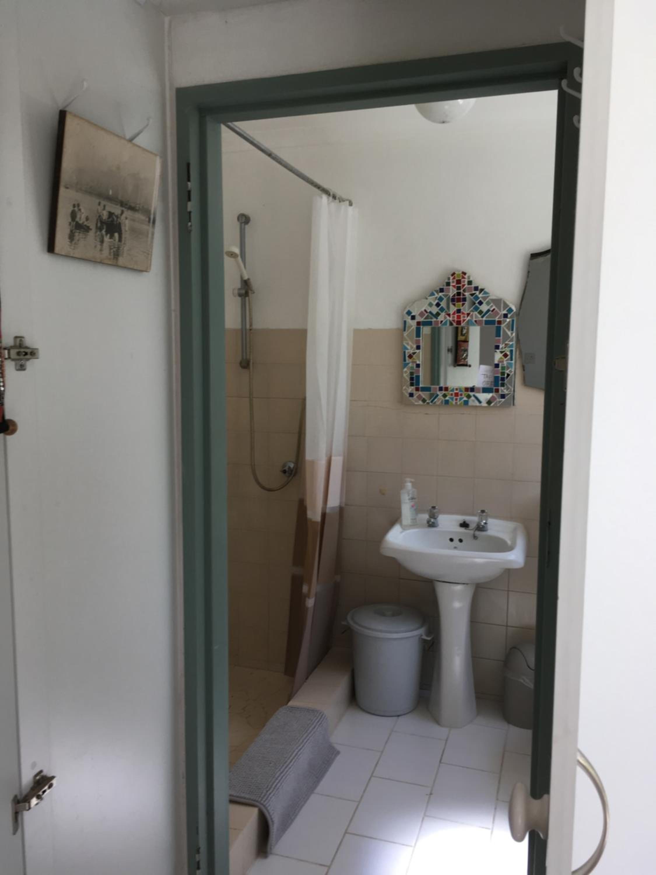 Funky cottage — photo 44